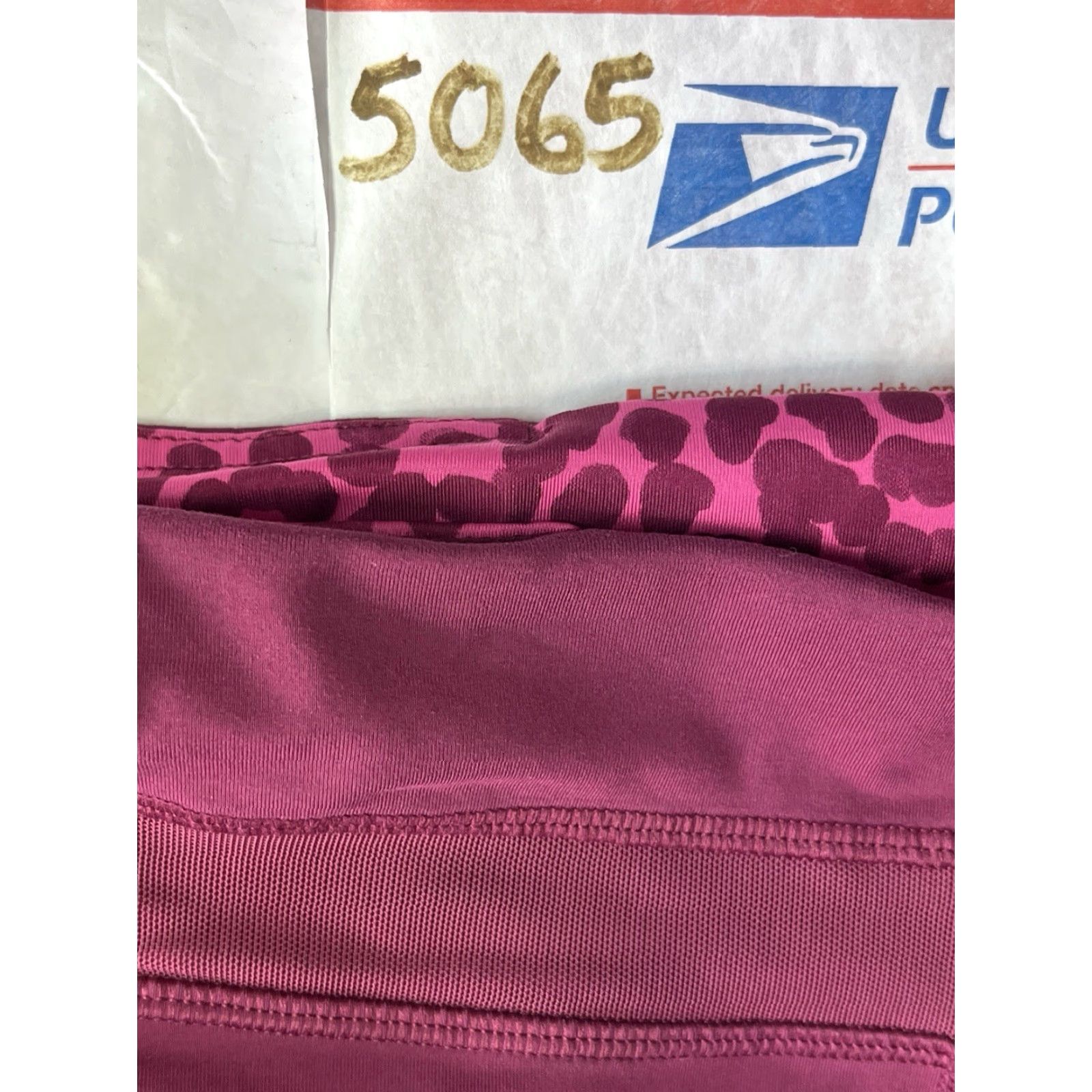 Lululemon Lululemon Leggings Women Size 8 Ankle High Rise Plum Activewear Yoga Gym Pockets Zip Pocket Size 30" / US 8 / IT 44 - 8 Thumbnail