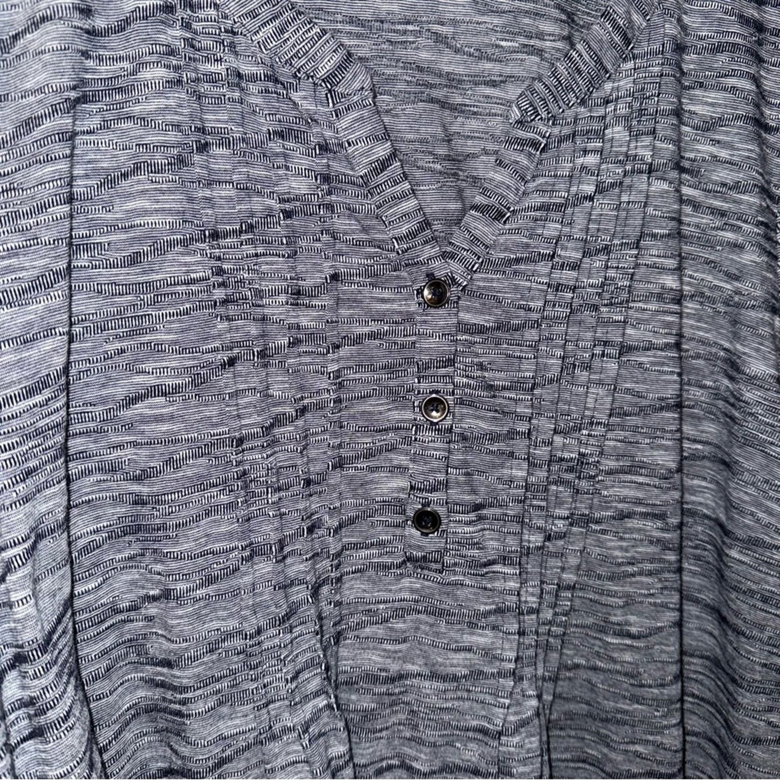 Other CJ Banks Women's Gray Top Size 2X Size XXL / US 16-18 / IT 52-54 - 4 Thumbnail