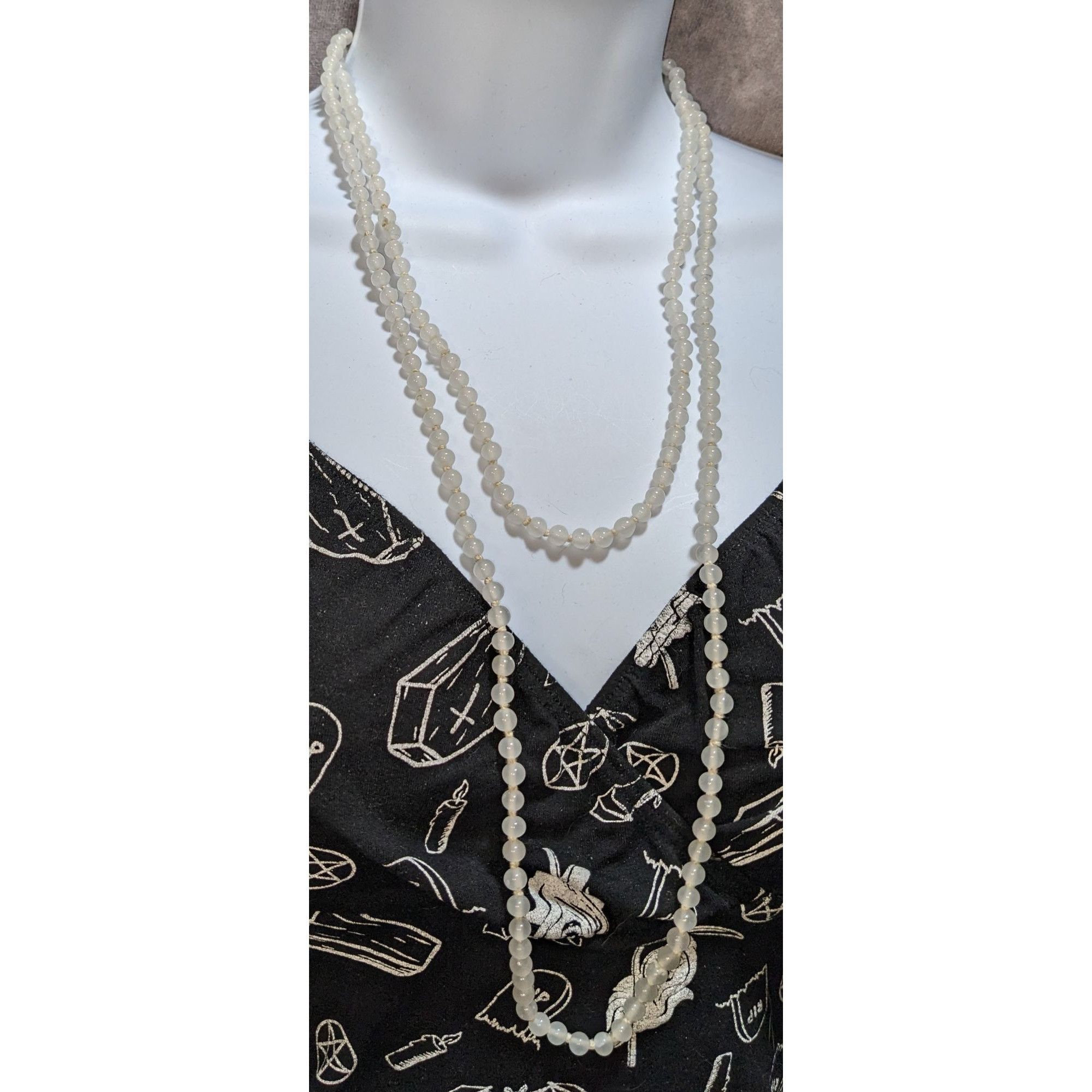 Other Vintage White Glass Beaded Necklace With Hidden Box Clasp Ja Size ONE SIZE - 4 Thumbnail