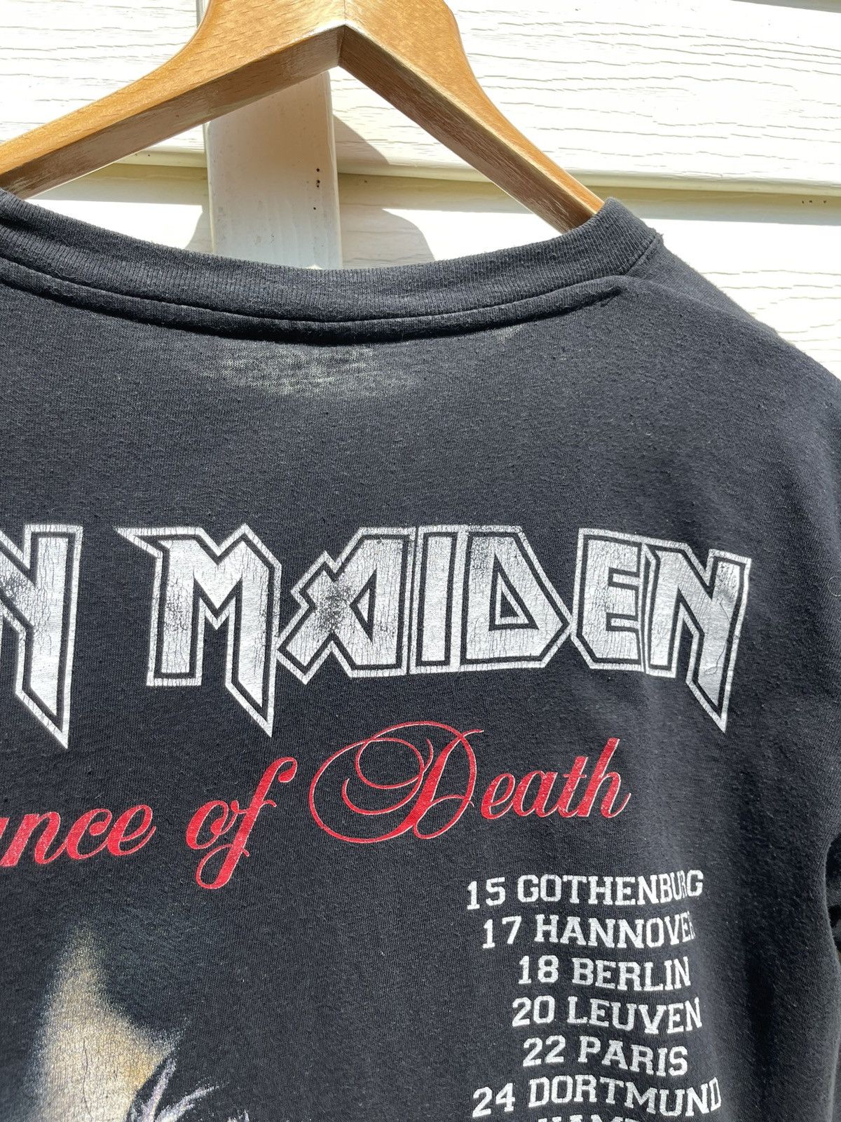 Band Tees Iron Maiden Dance of Death Vintage Y2k Boxy Tour Tee Size US L / EU 52-54 / 3 - 10 Thumbnail