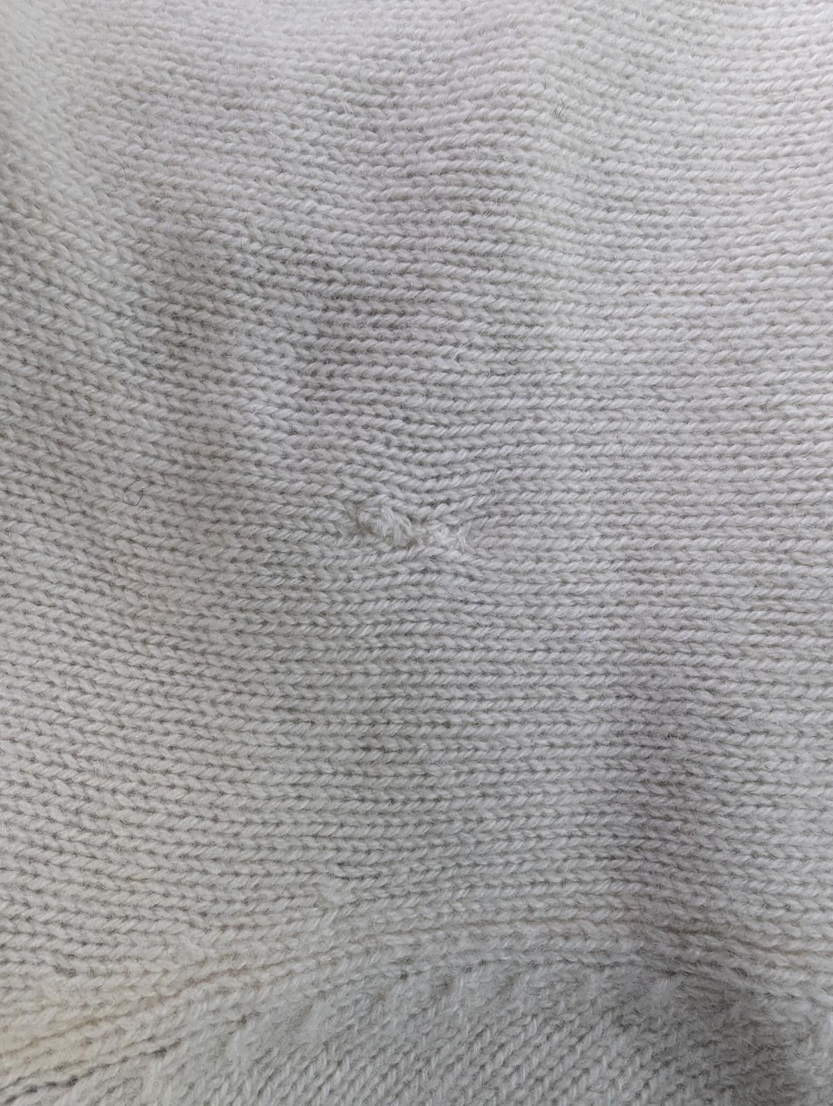 Louis Vuitton Louis Vuitton Half Monogram Cashmere Sweater in White Size US XL / EU 56 / 4 - 8 Thumbnail