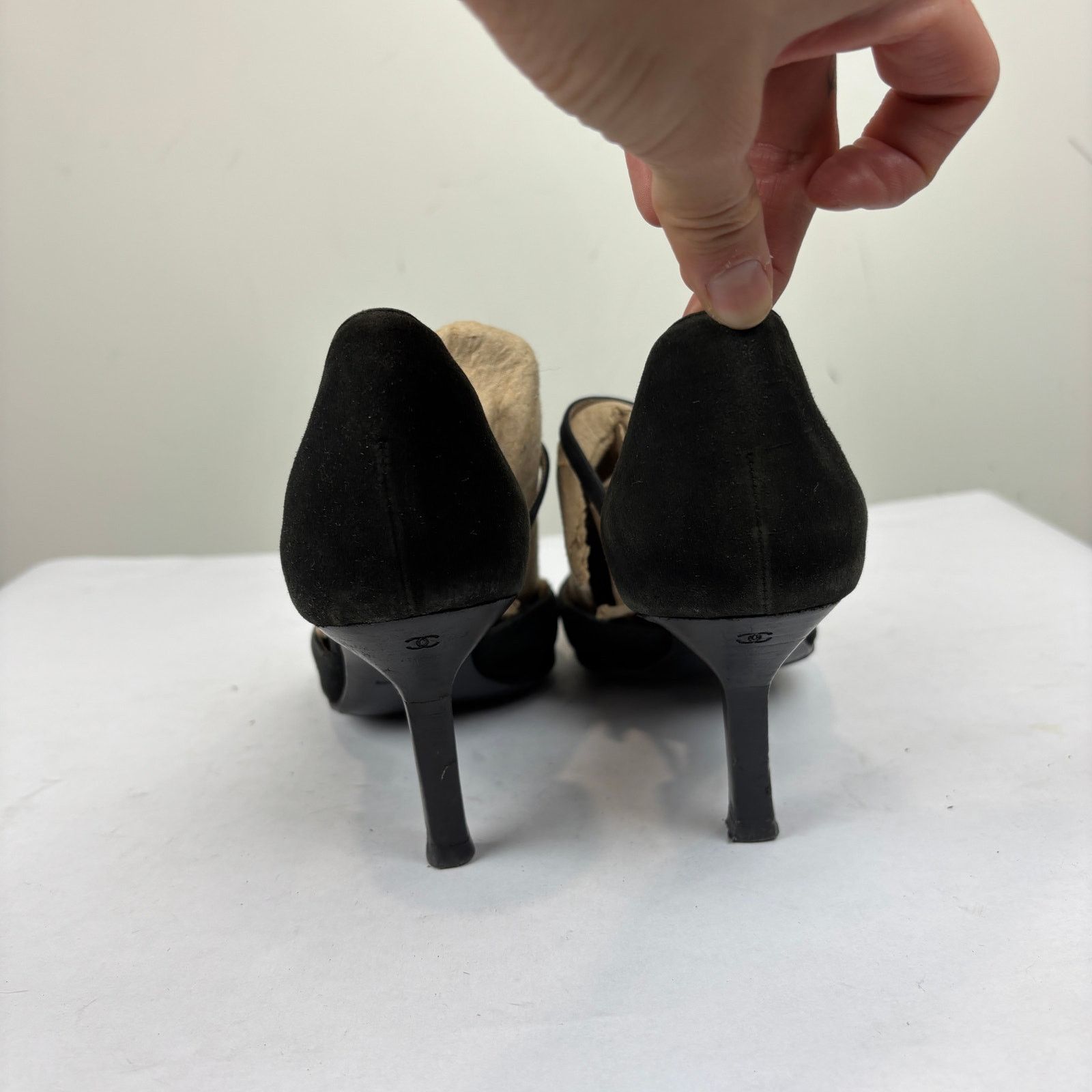 Chanel × Vintage VTG Chanel Suede Strappy Pointed Toe Kitten Heels Women's 39 Size US 9 / IT 39 - 4 Thumbnail