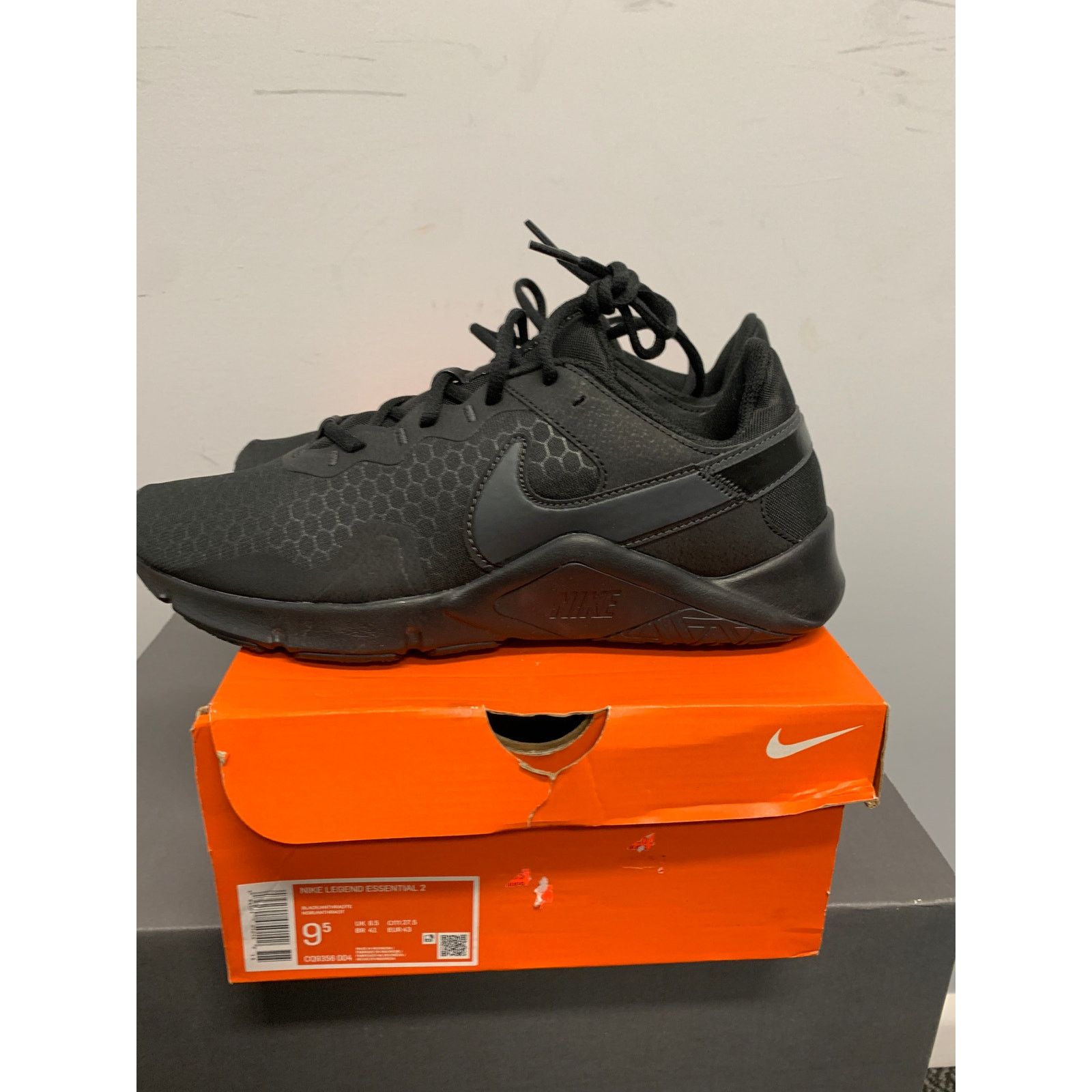 Nike Nike Legend Essential 2 Women's Workout Shoes Size 9.5 NEW Size US 9.5 / IT 39.5 - 4 Thumbnail