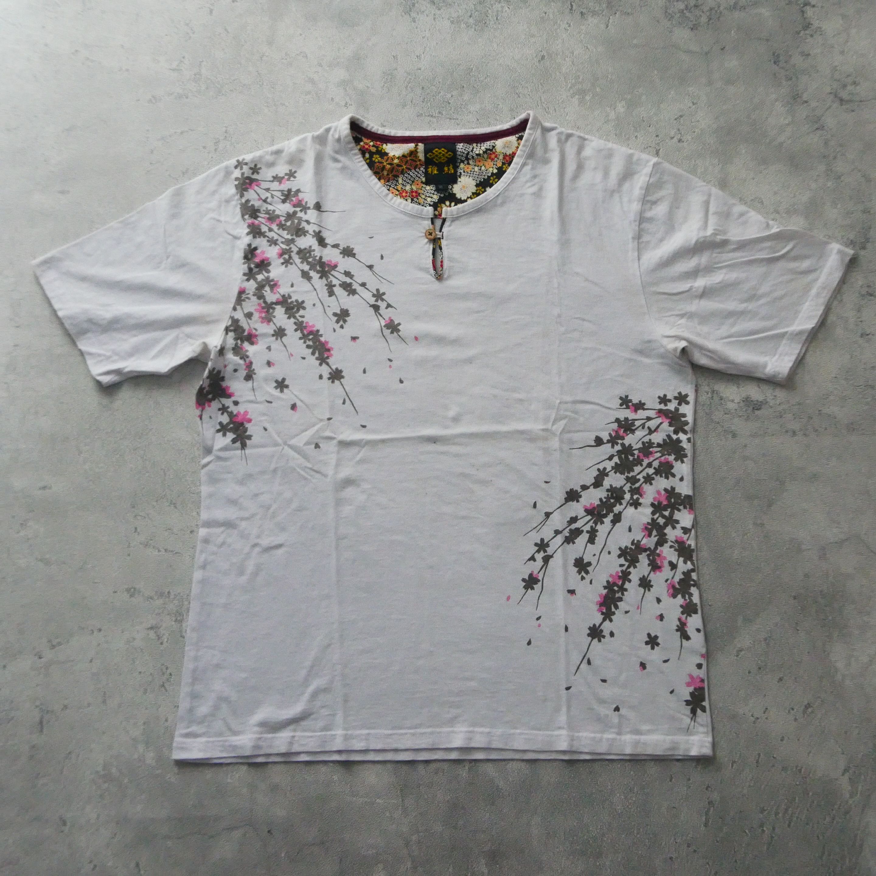 Japanese Brand Vintage Japanese Brand Oriental Sakura White Tshirt Size US L / EU 52-54 / 3 - 1 Thumbnail