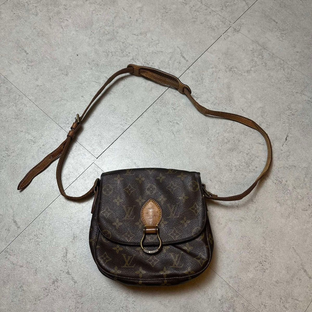 Louis Vuitton LOUIS VUITTON Saint-Cloud MM Monogram Canvas Bags Size ONE SIZE - 1 Thumbnail
