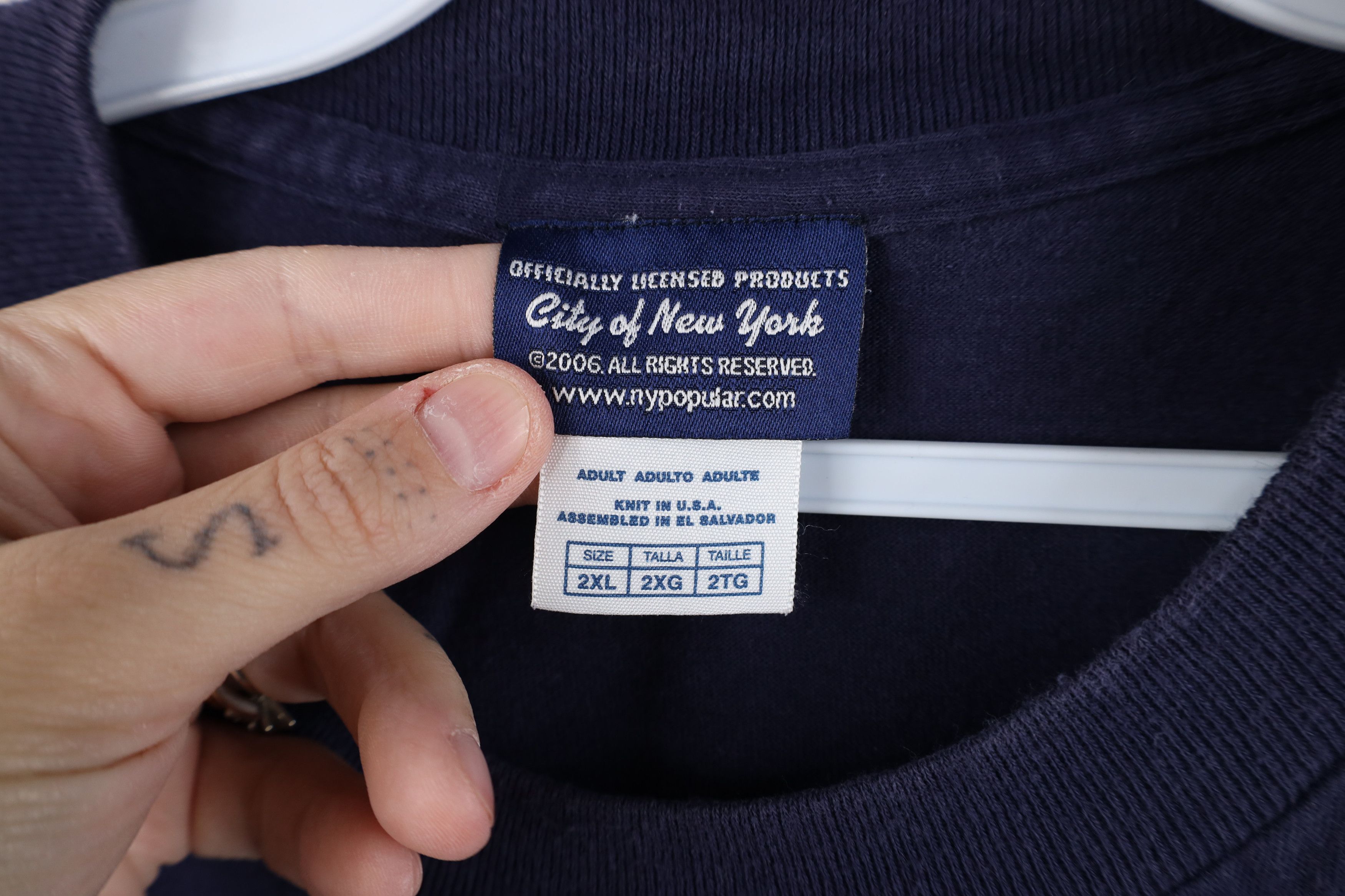 Vintage Vintage Y2K 2006 Fire Department New York City T-Shirt Blue Size US XXL / EU 58 / 5 - 8 Thumbnail
