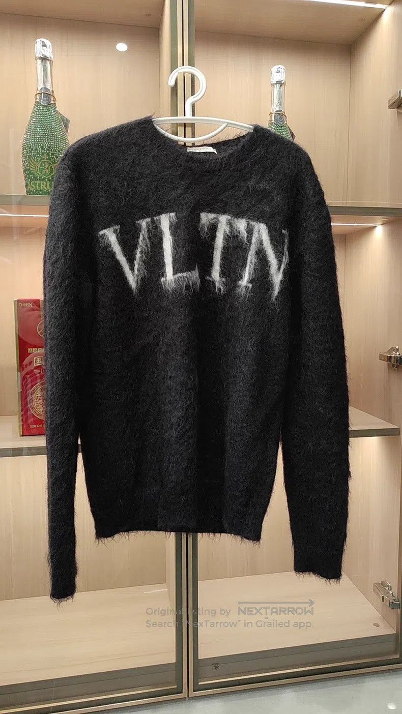 Valentino Valentino sweater Size M / US 6-8 / IT 42-44 - 1 Thumbnail