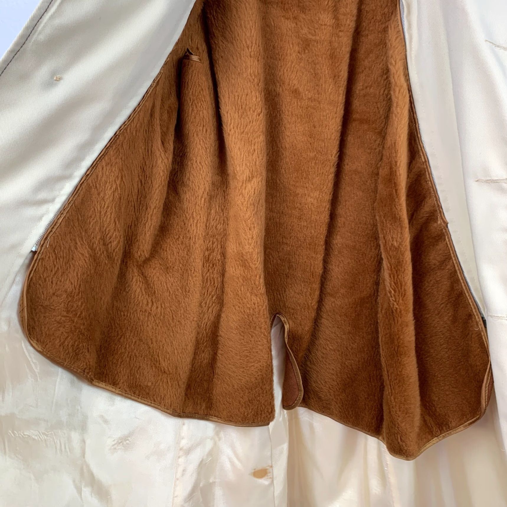 Vintage VINTAGE Campus Trench Coat Adult M Men's 38 Ivory Canvas Lined 70s All Weather Long Coat Size US XXS / EU 40 - 6 Thumbnail