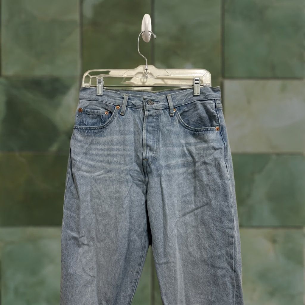 Levi's Levi's 501 Premium ‘81 Jeans Womens 29x31 Light Wash Denim Button Fly Straight 5-Pocket Regular Fit Blue Size 29" - 1 Thumbnail