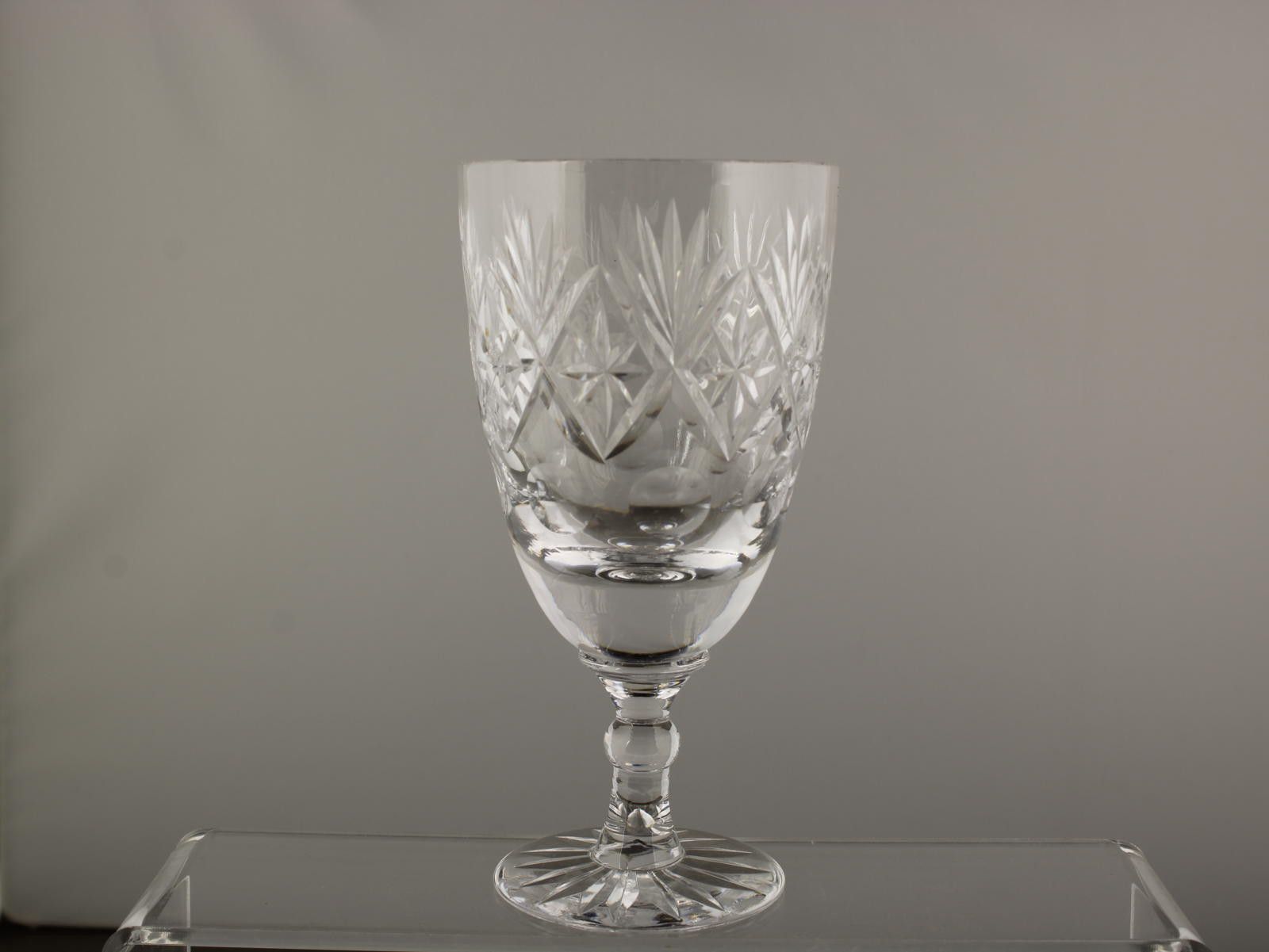 Unknown London Georgian Crystal Chatsworth Cut Set Of 2 Wine Glasses 6 1/8" Size ONE SIZE - 2 Thumbnail