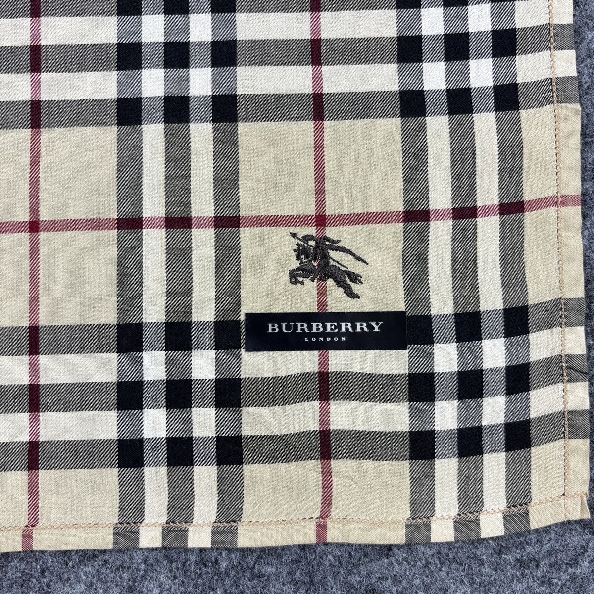 Burberry × Vintage Handkerchief # E025 # Bandana # Neckerchief Size ONE SIZE - 2 Thumbnail