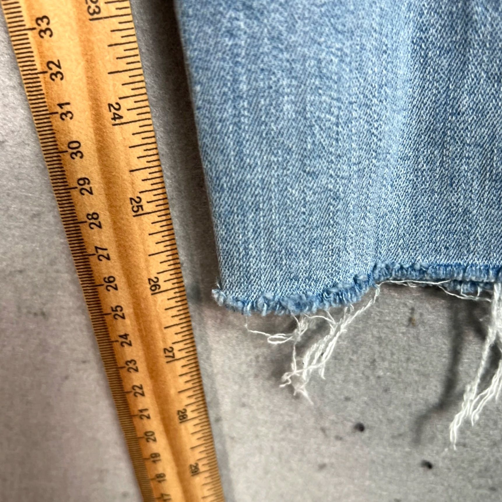 Zara VINTAGE Zara Beaded Side Stripe Skinny Jeans Womens Size 4 Blue Denim Adult Women Slim Fit 27in Inseam Jeans Size 27" / US 4 / IT 40 - 7 Thumbnail