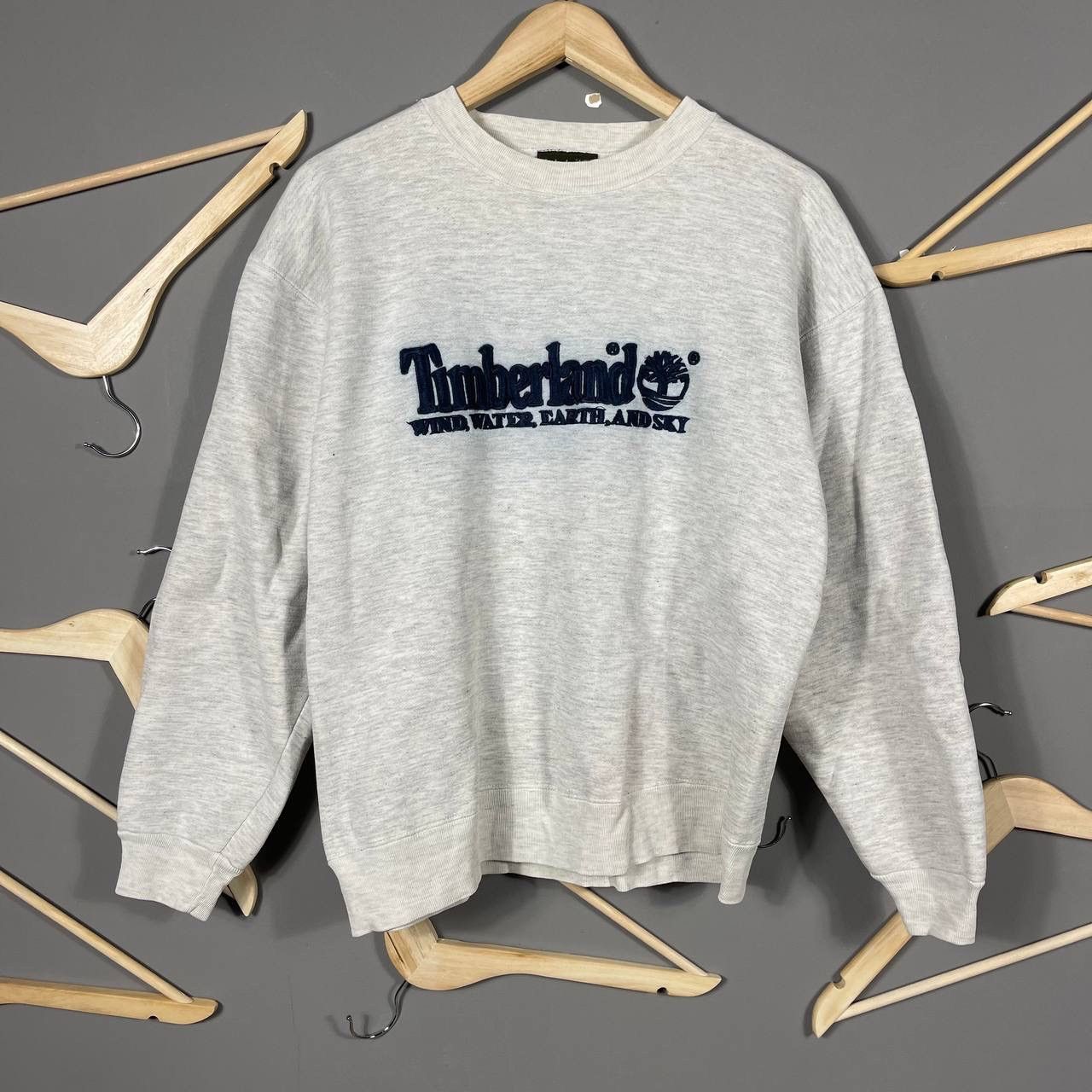 Timberland × Vintage Timberland Weathergear Heather Grey Graphic Sweatshirt Size US L / EU 52-54 / 3 - 1 Thumbnail