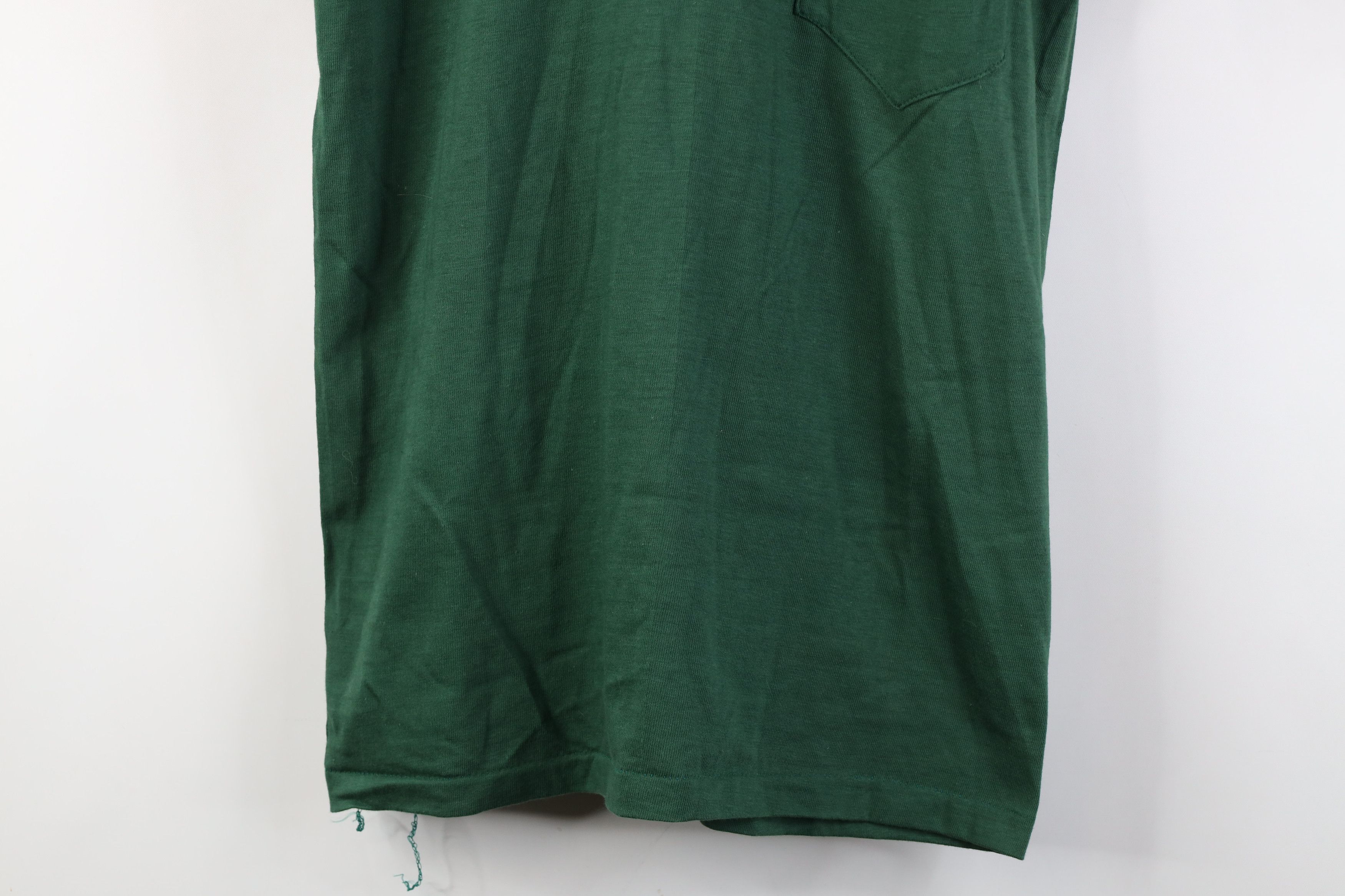 Vintage Deadstock Vintage 70s Streetwear Pocket T-Shirt Green USA Size US L / EU 52-54 / 3 - 3 Thumbnail