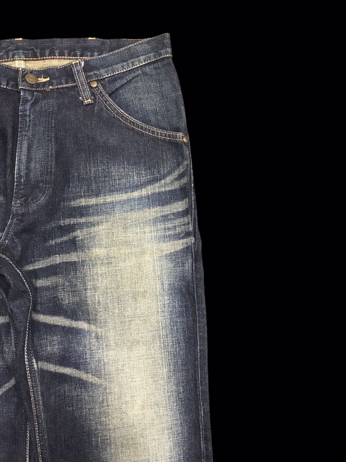Vintage × Wrangler 💥Wrangler Stunning Stylish Rusty Wash Faded Denim F146 Size US 34 / EU 50 - 3 Thumbnail