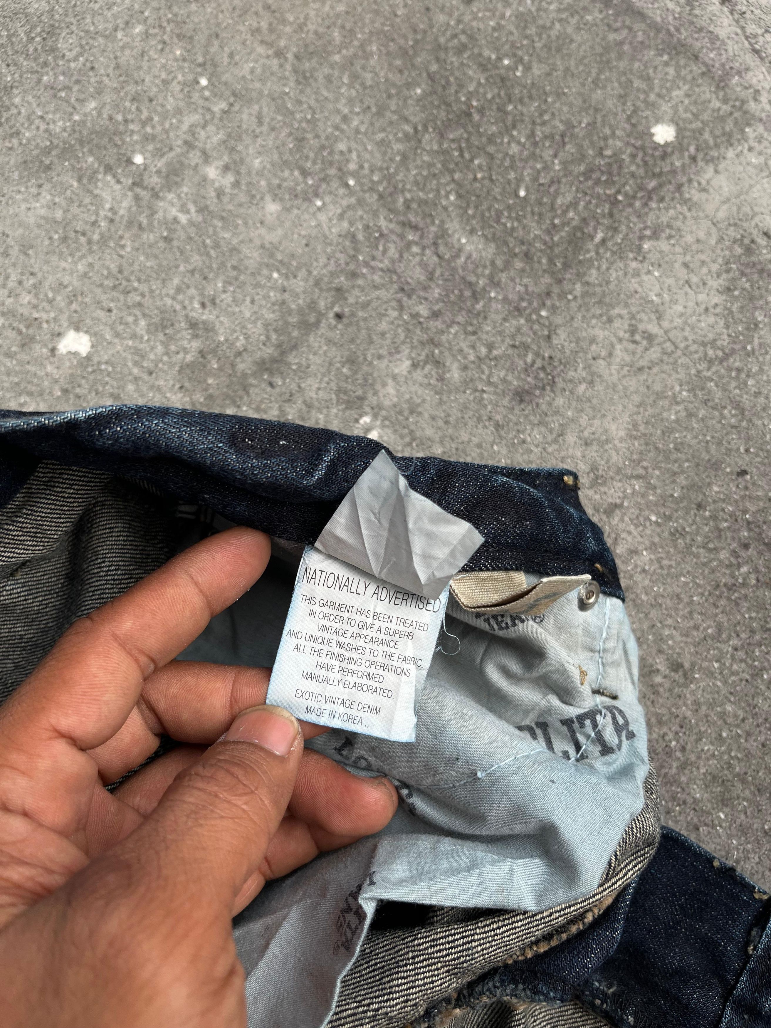 Tornado Mart Vintage Yoshitomo Nara x Lolita Washed Jeans Denim Size 30" / US 8 / IT 44 - 8 Thumbnail