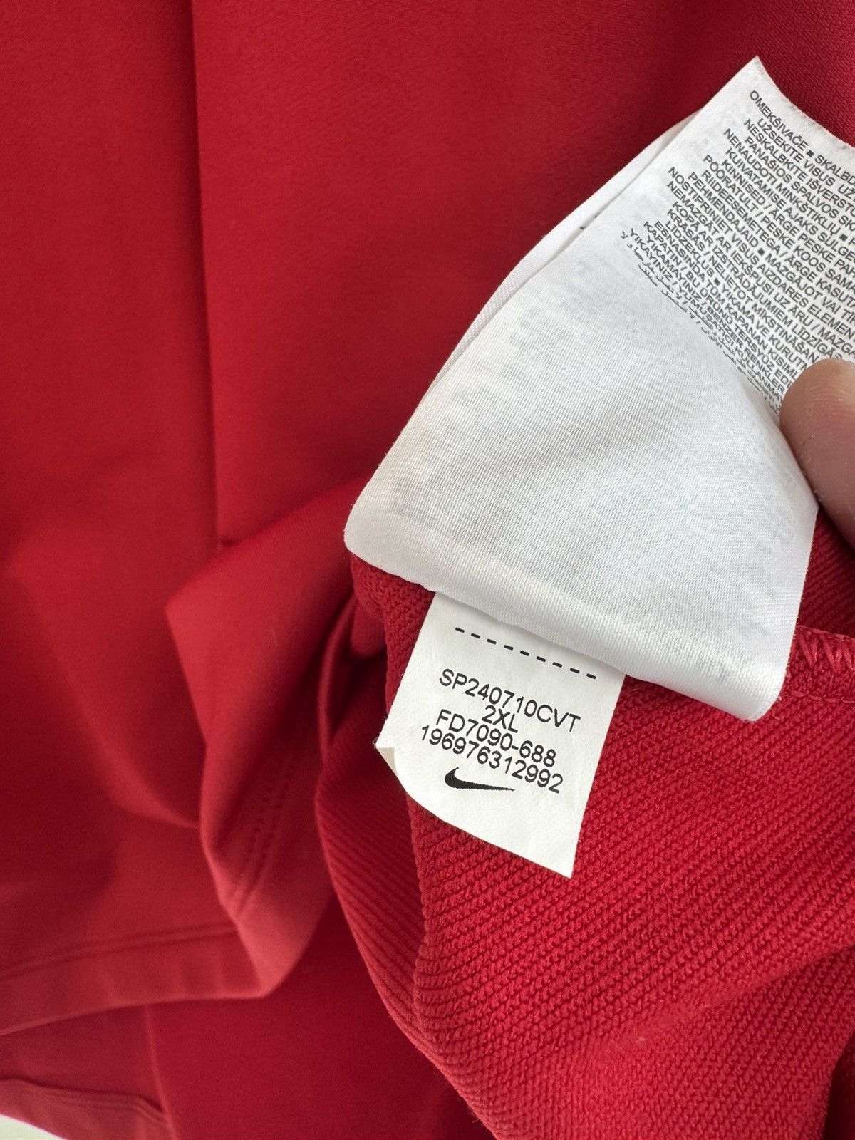Nike Liverpool 2024-2025 Soccer Training Longsleeve Jersey Kit Size US XXL / EU 58 / 5 - 14 Thumbnail