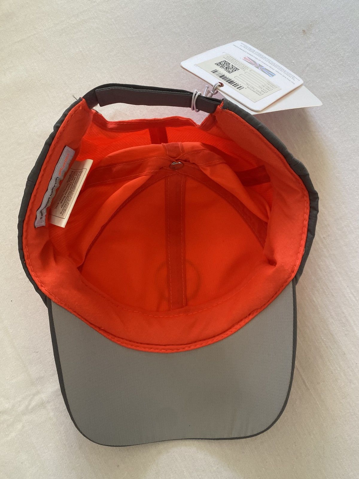 Mercedes-Benz NWT Vodafone Mclaren Mercedes Racing F1 Jenson Cap Hat Size ONE SIZE - 8 Thumbnail