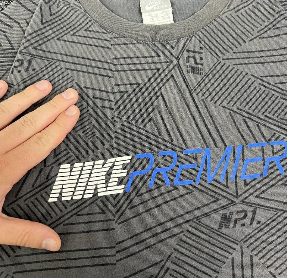 Nike Nike 71Primier vintage t-shirt over print blokecore techwear Size US XL / EU 56 / 4 - 5 Thumbnail