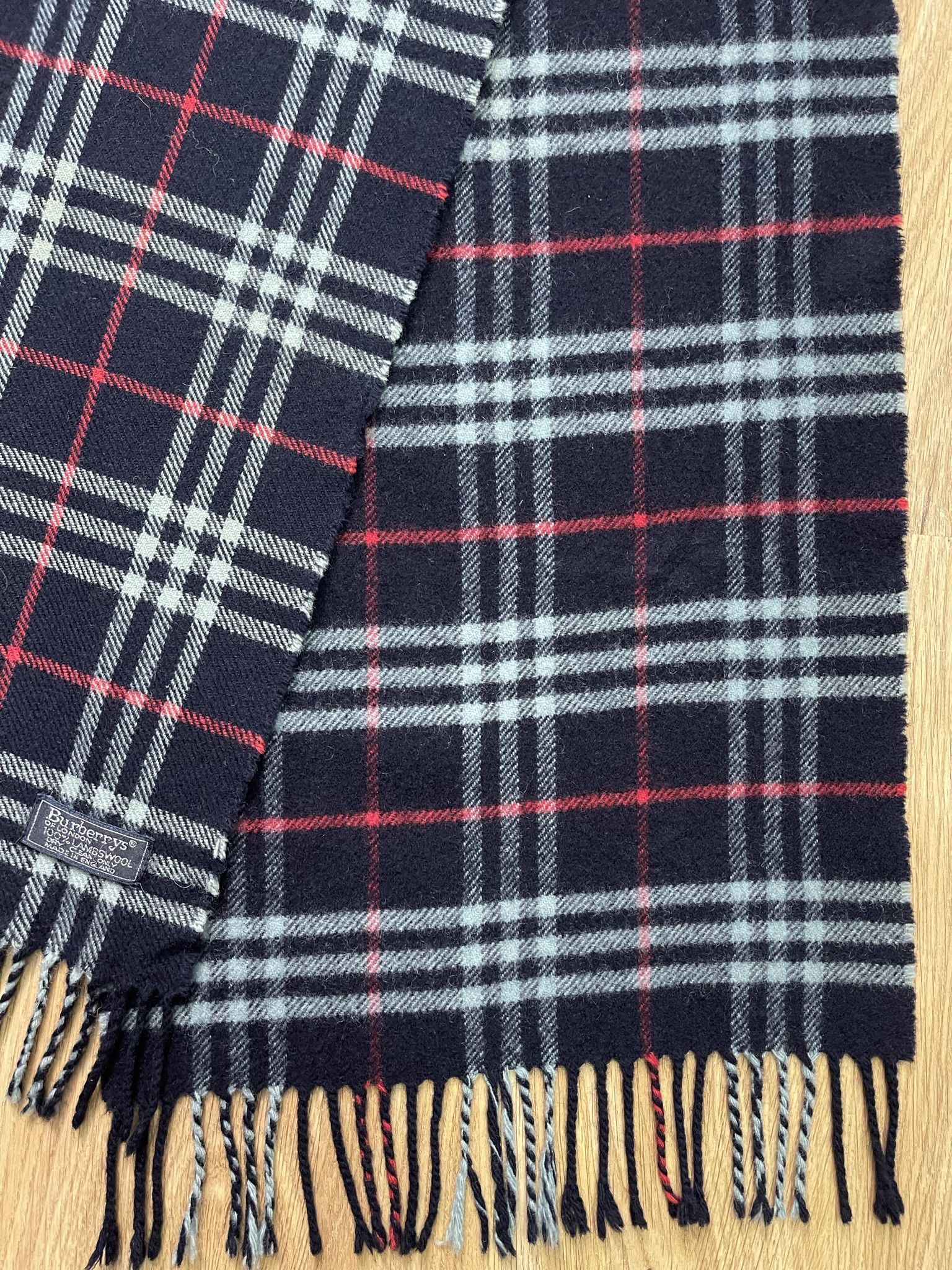 Burberry Vintage Burberry Scarf / Muffler - 6018 Size ONE SIZE - 8 Thumbnail