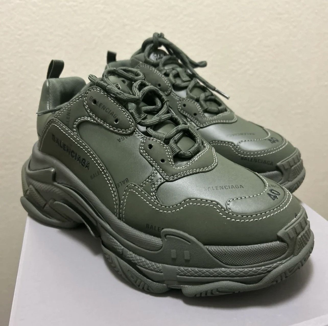 Balenciaga Balenciaga Triple S Sneakers Size US 7 / EU 40 - 1 Thumbnail