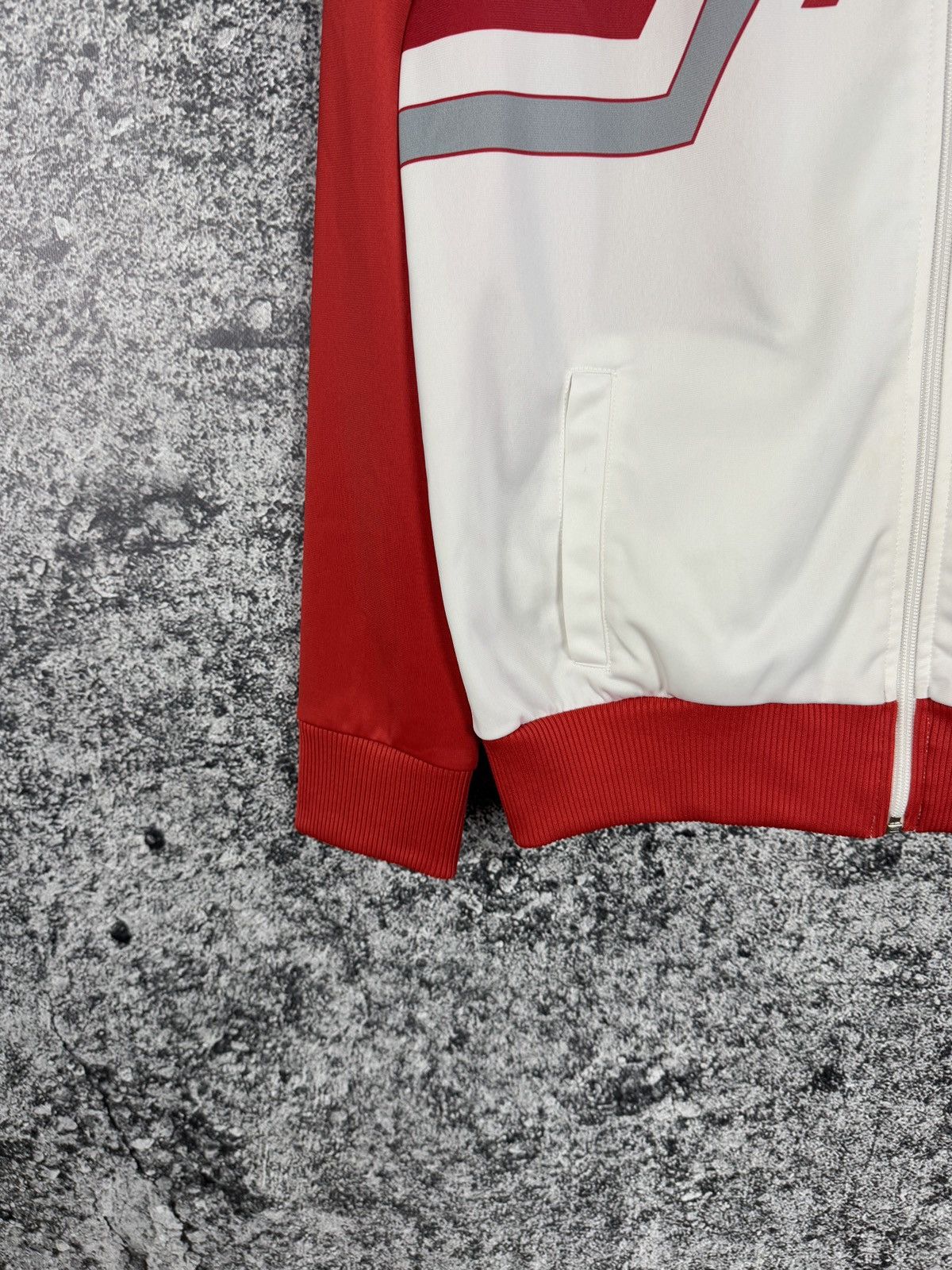 Fred Perry Fred Perry Track Jacket Bomber Casual Streetwear Size L Size US L / EU 52-54 / 3 - 4 Thumbnail