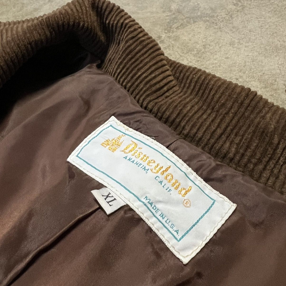 Disney × Mickey Mouse × Vintage Vintage Disneyland 🇺🇸 Cast-Member Employee Corduroy Jacket Size US XL / EU 56 / 4 - 3 Thumbnail