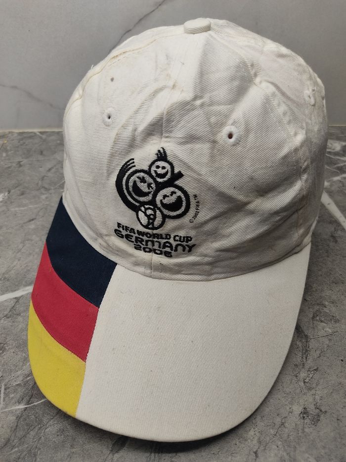 Vintage Vintage Fifa World Cup Germany 2006 Cap Hat Size ONE SIZE - 1 Thumbnail