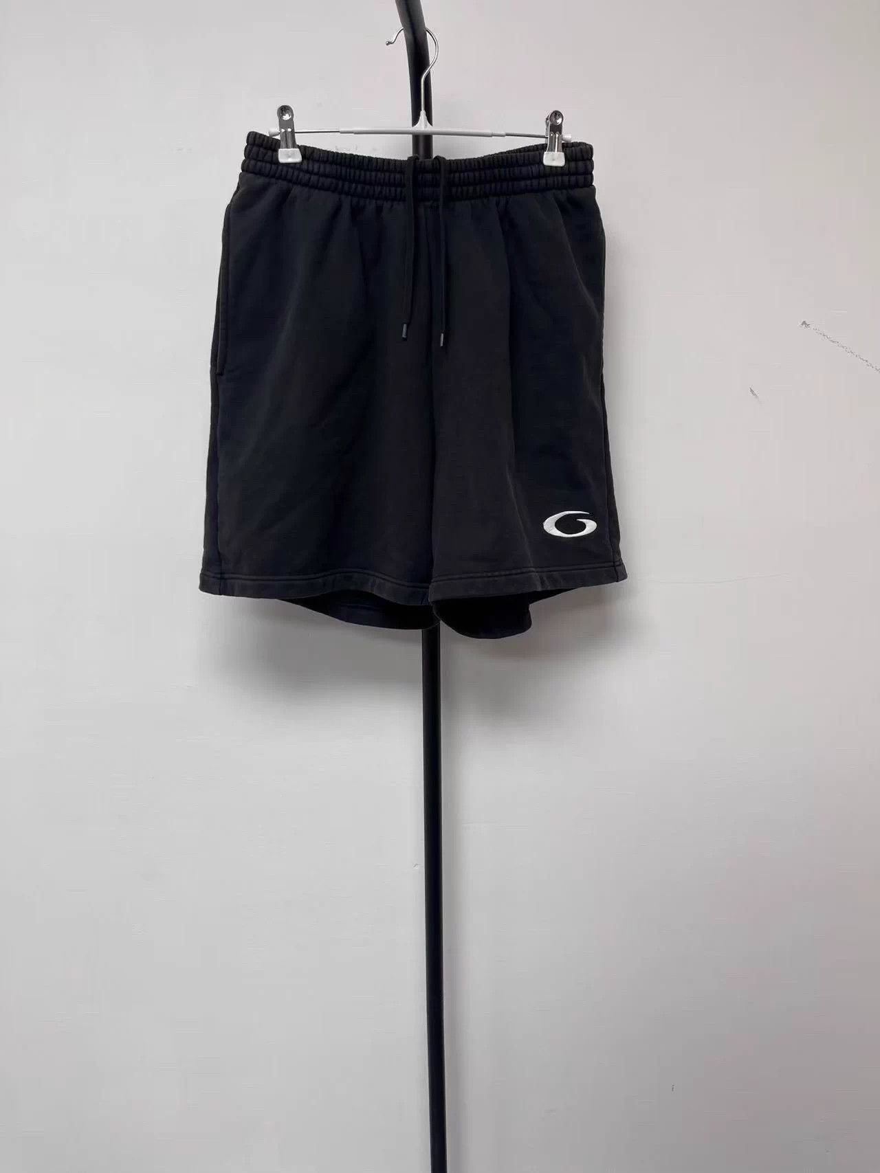 Balenciaga Balenciaga Cotton Regular Slant Pockets Black Men XS Short Size US 26 / EU 42 - 1 Thumbnail