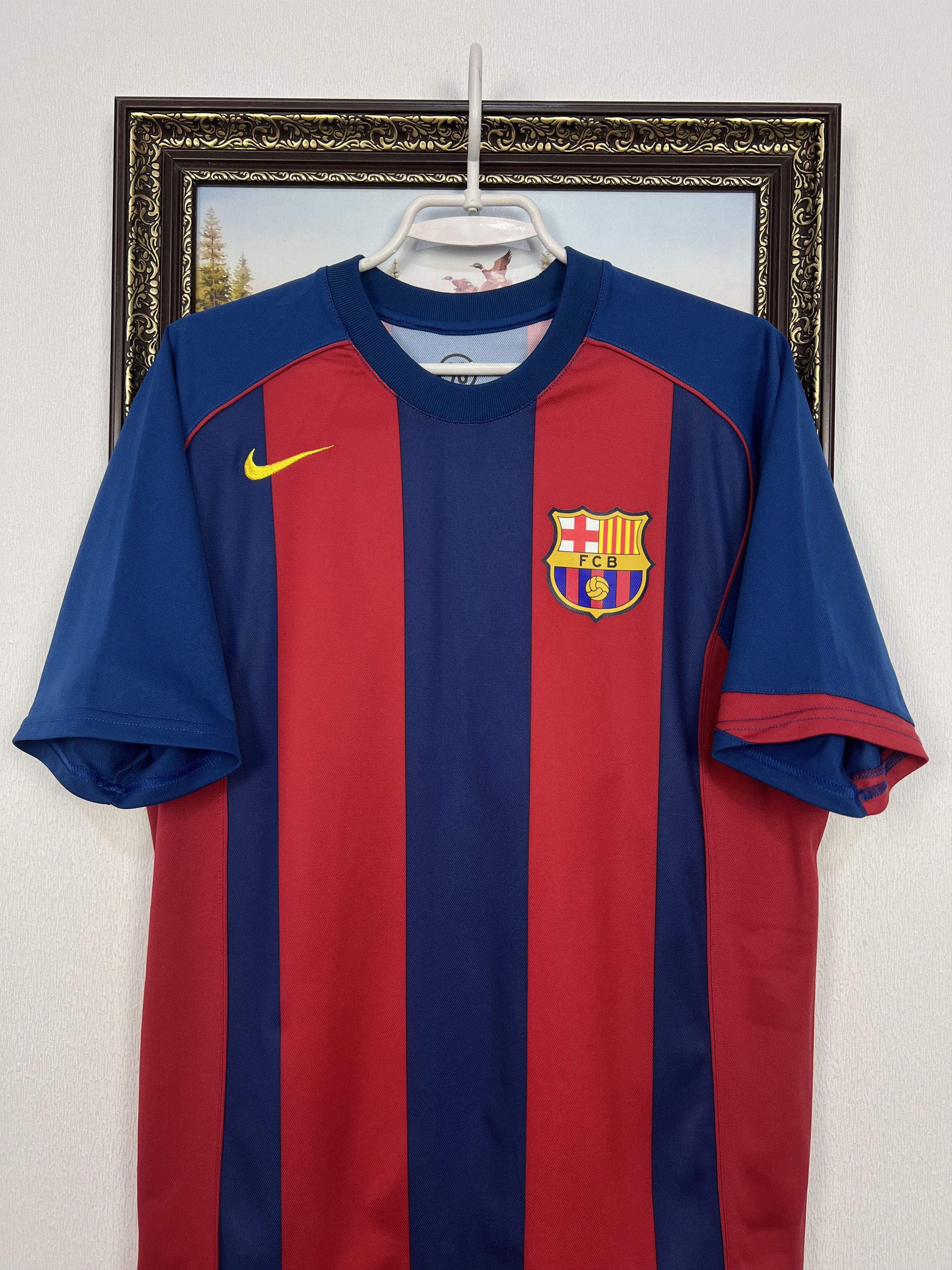 Nike Barcelona football shirt 2004 Soccer Nike Jersey Mens Size US M / EU 48-50 / 2 - 2 Thumbnail