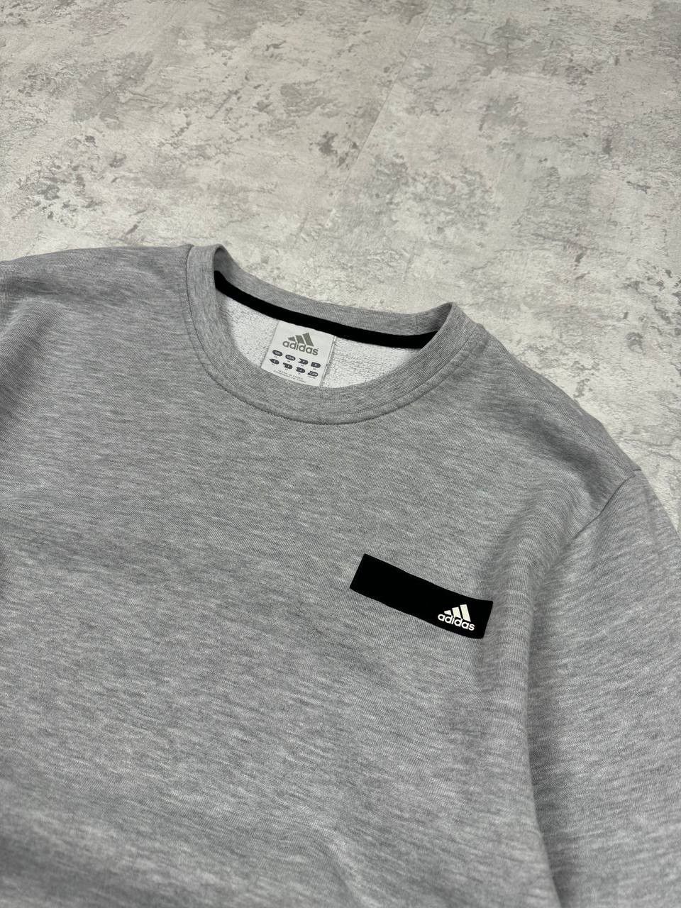 Adidas Vintage Adidas Y2K Sweatshirt Big Logo On The Sleeve Size M Size US M / EU 48-50 / 2 - 8 Thumbnail