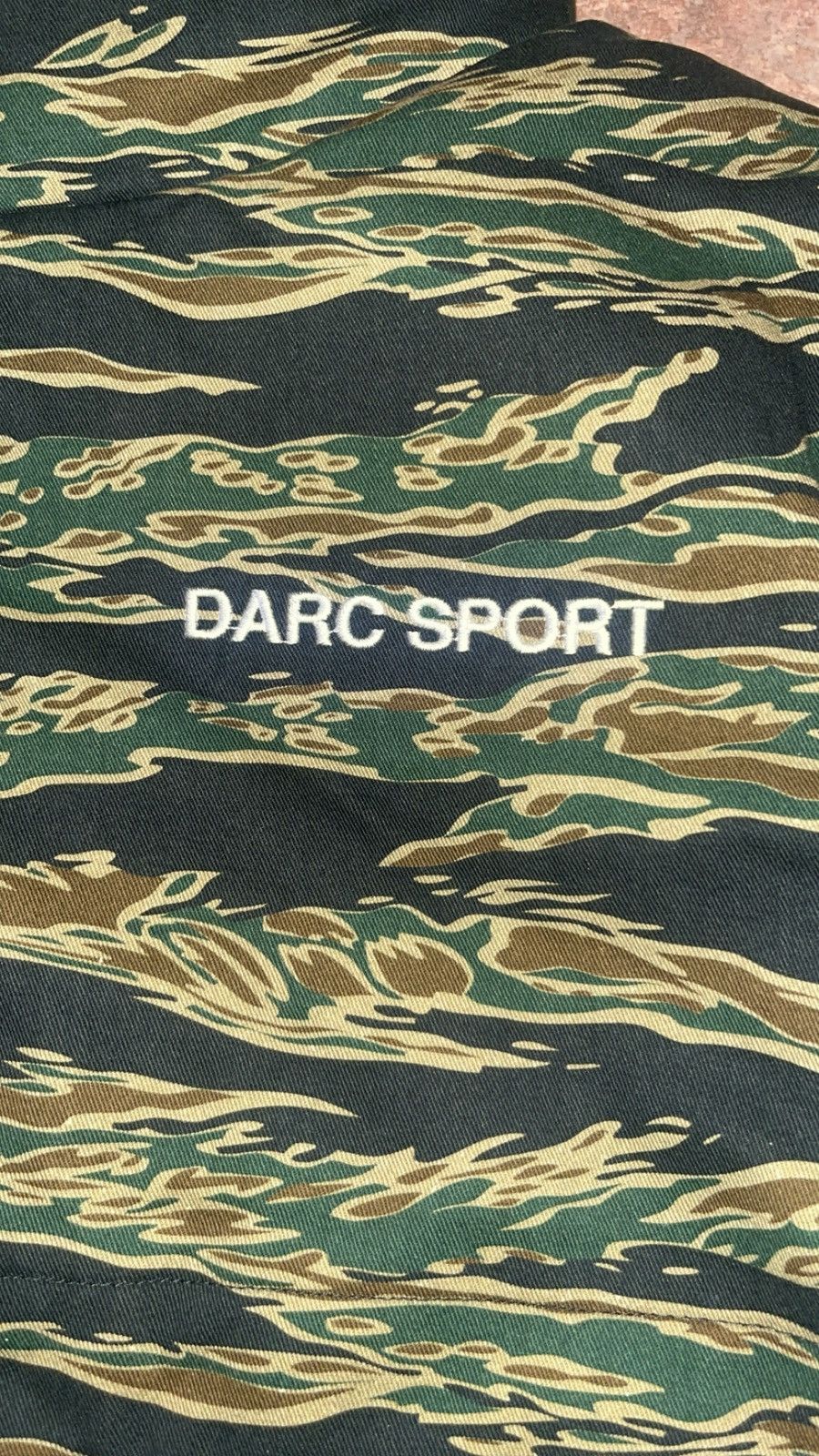 Darc Sport Darc Sport Wolves Club Tiger Camo Jacket L cropped Brand new Size US L / EU 52-54 / 3 - 3 Thumbnail