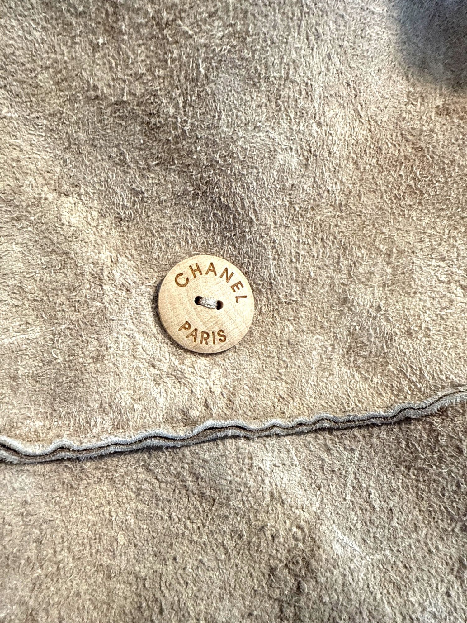 Chanel Chanel Womens Tan Double-Breasted Suede Blazer Size 36 100% Size XS / US 0-2 / IT 36-38 - 7 Thumbnail