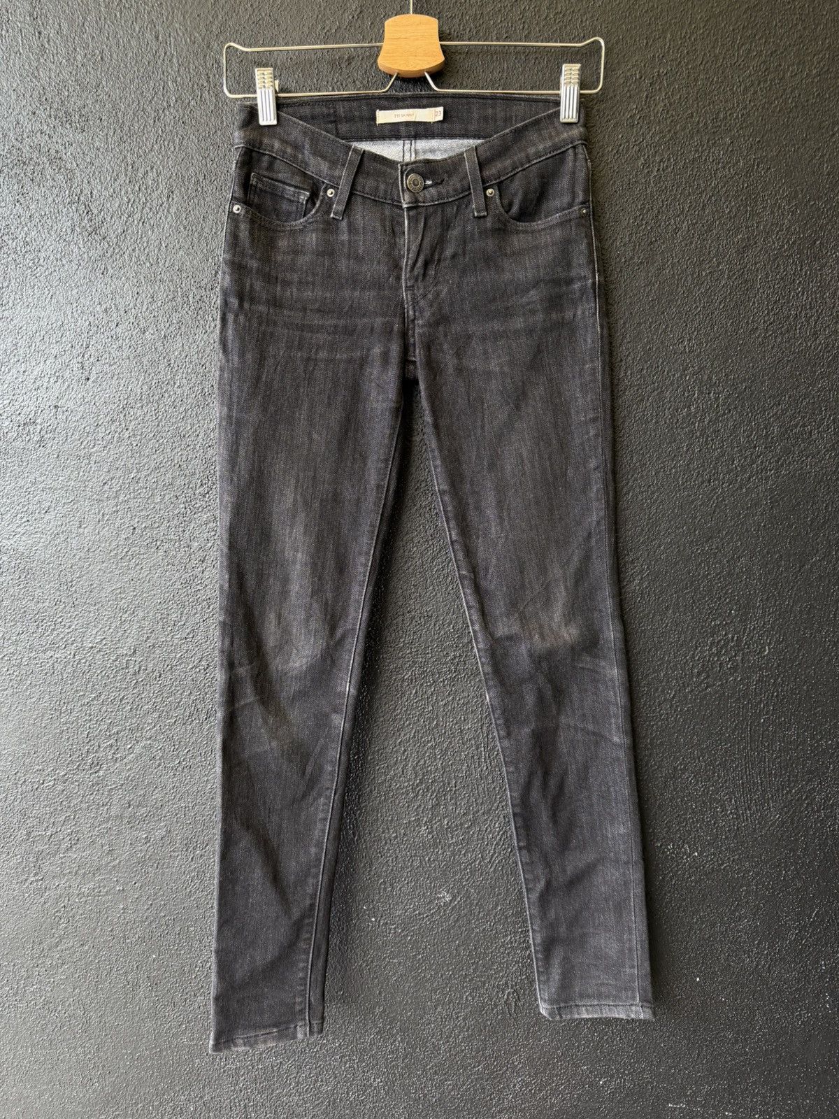 Levi's Classic Levi's 711 Skinny Jeans Dark Indigo Stretch Size 27" / US 4 / IT 40 - 1 Thumbnail