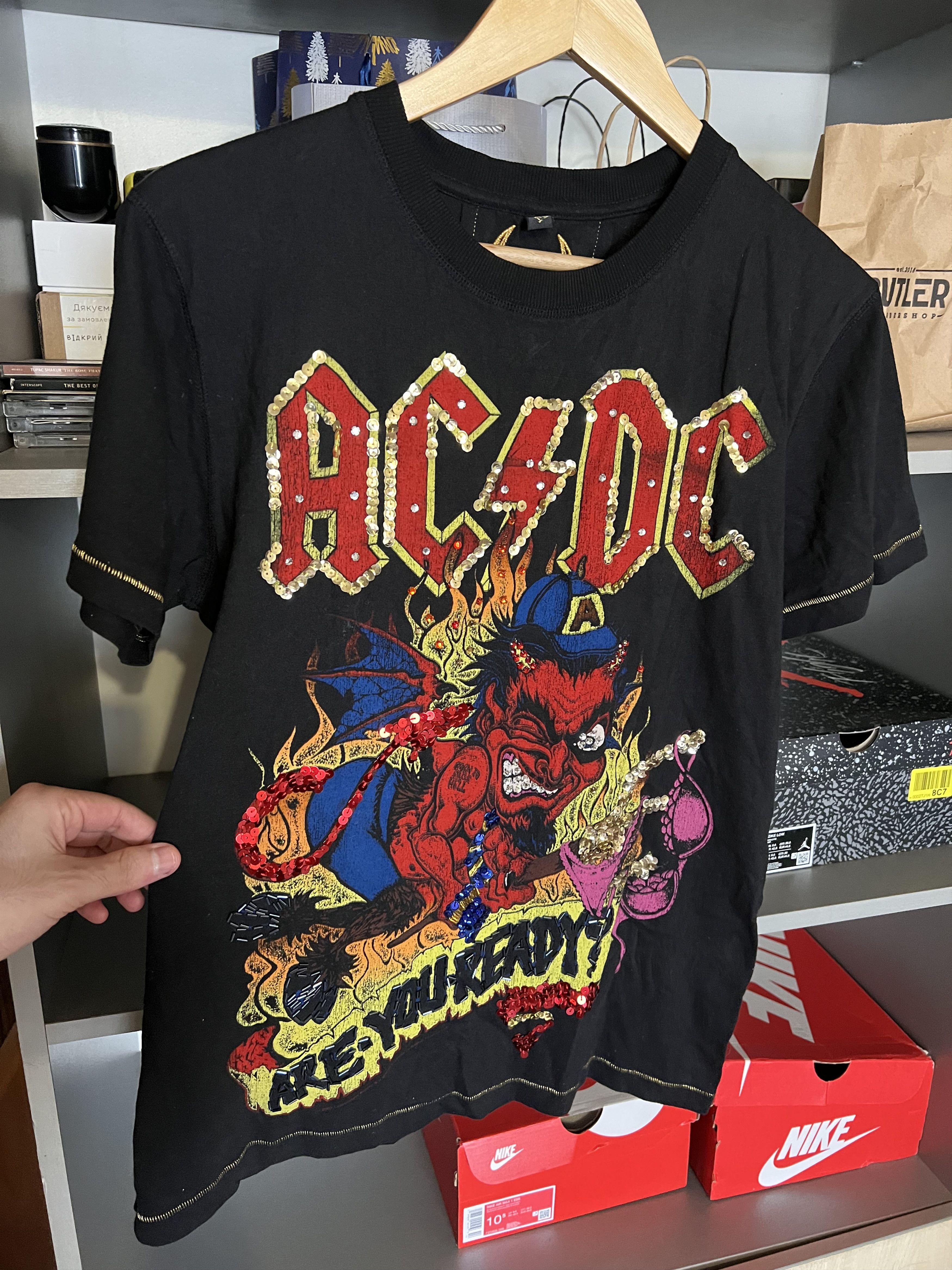 Band Tees Vintage AC/DC World Tour Rock T-shirt Metal Punk Y2K 90s Size US M / EU 48-50 / 2 - 2 Thumbnail