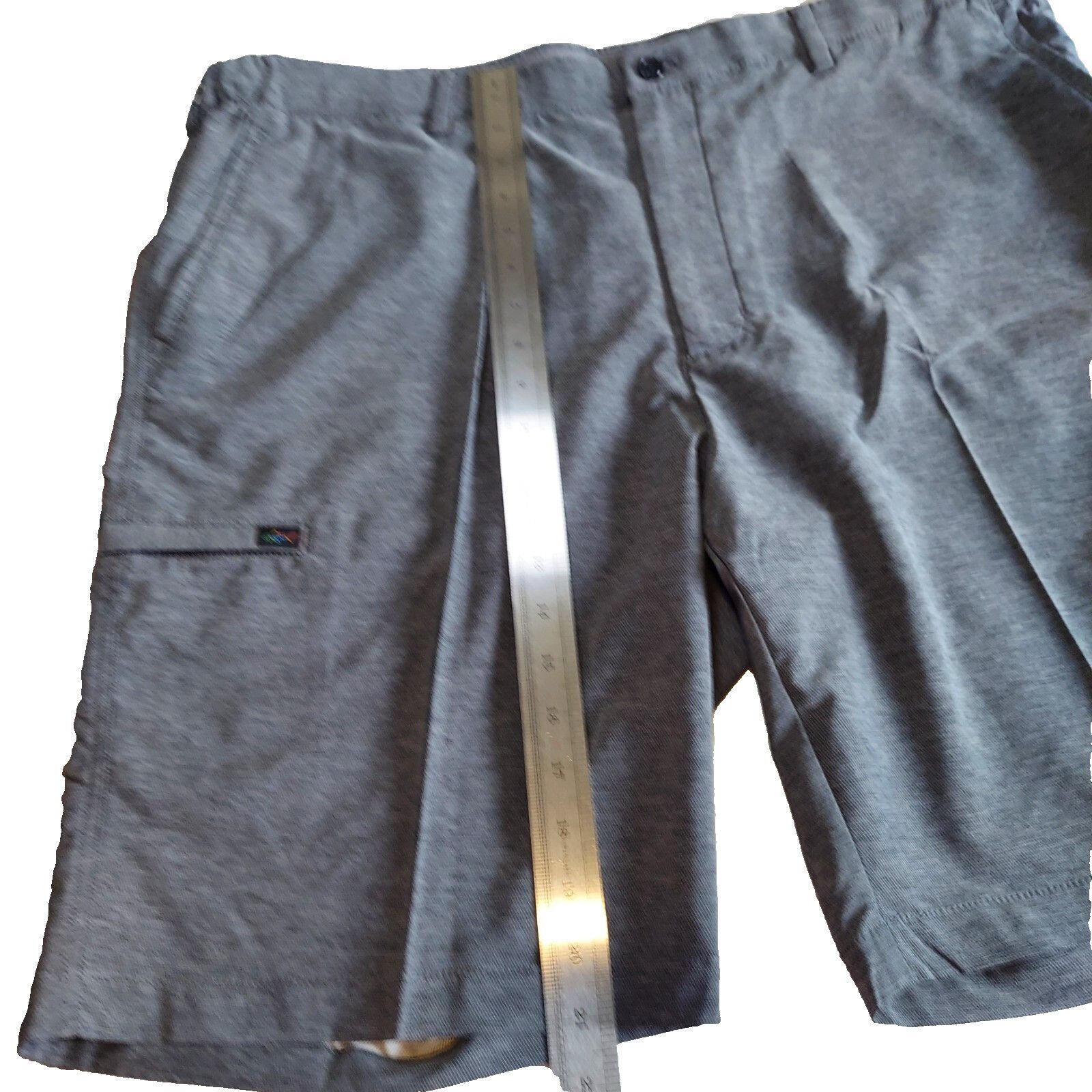 Greg Norman Greg Norman Men's Grey Cargo Golf Shorts Size 40 Size US 40 / EU 56 - 3 Thumbnail