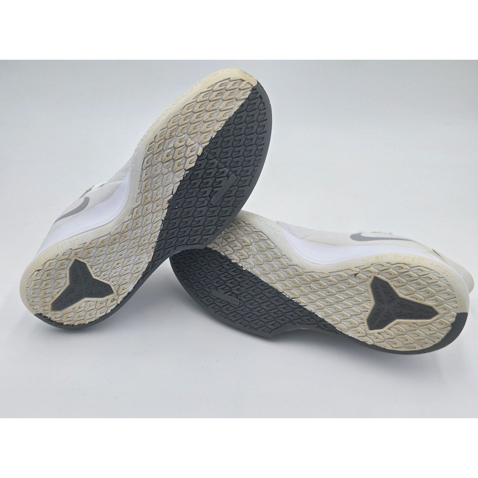Nike Nike Mamba Fury CK2087 100 Mens 9 White Grey Kobe Basketball Size US 9 / EU 42 - 7 Thumbnail