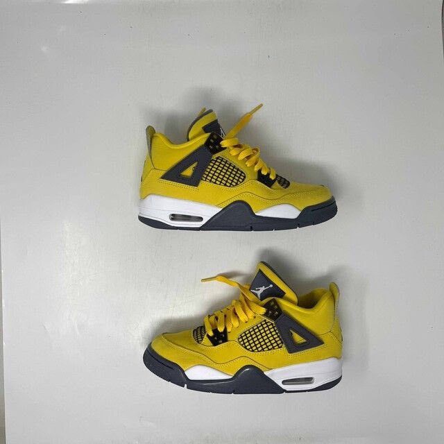 Jordan Brand Air Jordan 4 Retro 'Lightning' 2021 Size US 4 / IT 34 - 1 Thumbnail