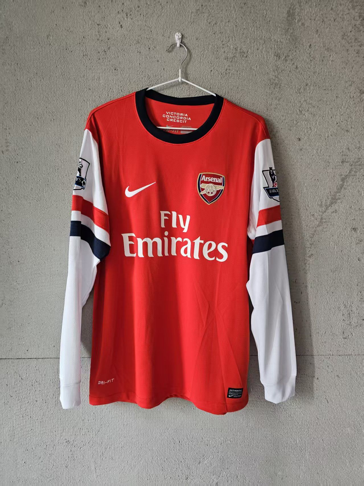 Other Mesut Özil Jersey 2012 2013 Arsenal Size US S / EU 44-46 / 1 - 2 Thumbnail