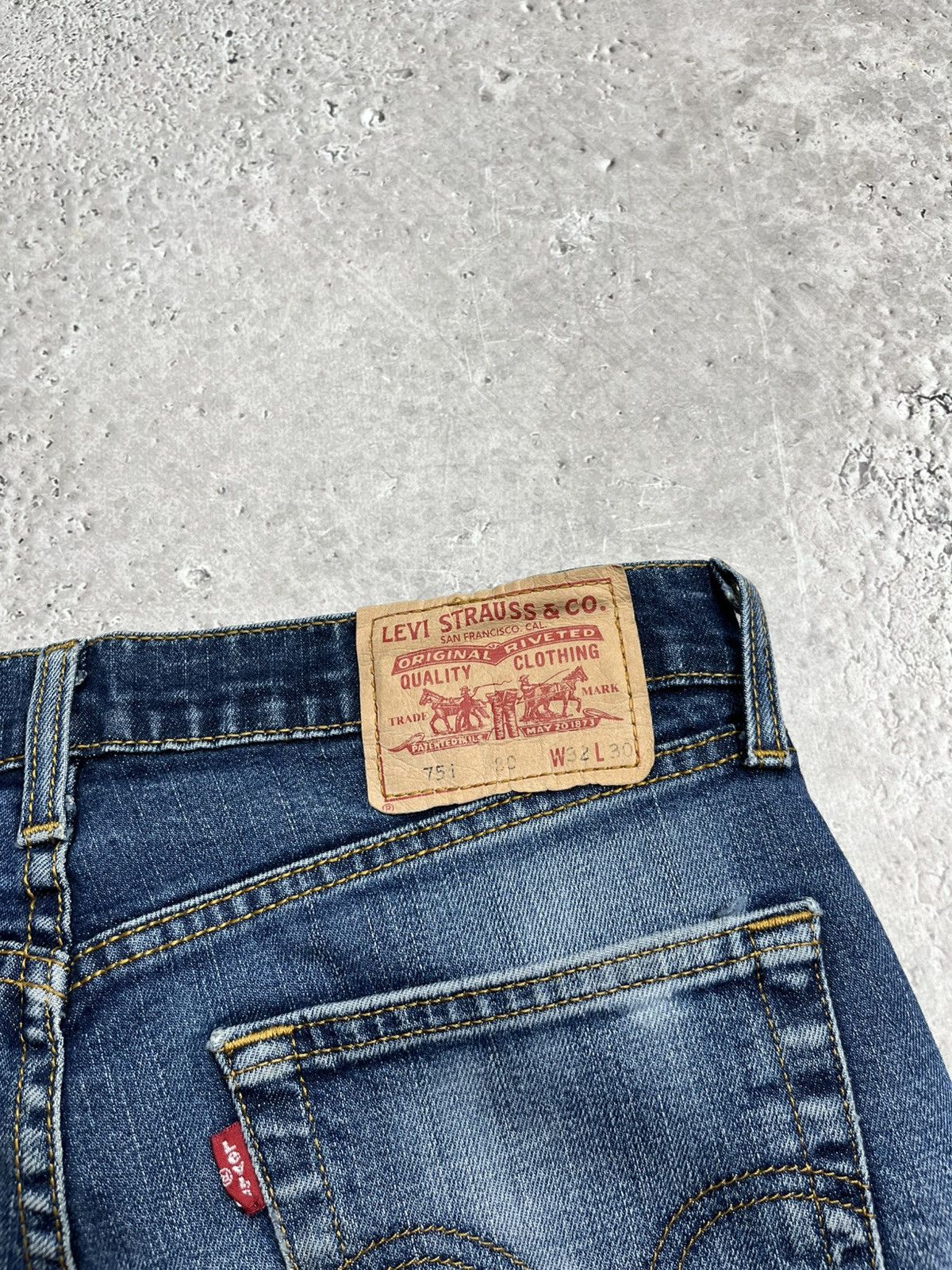 Levi's Levi’s 751 Vintage Blue Straight Leg Jeans W32 L30 Denim Size US 32 / EU 48 - 7 Thumbnail