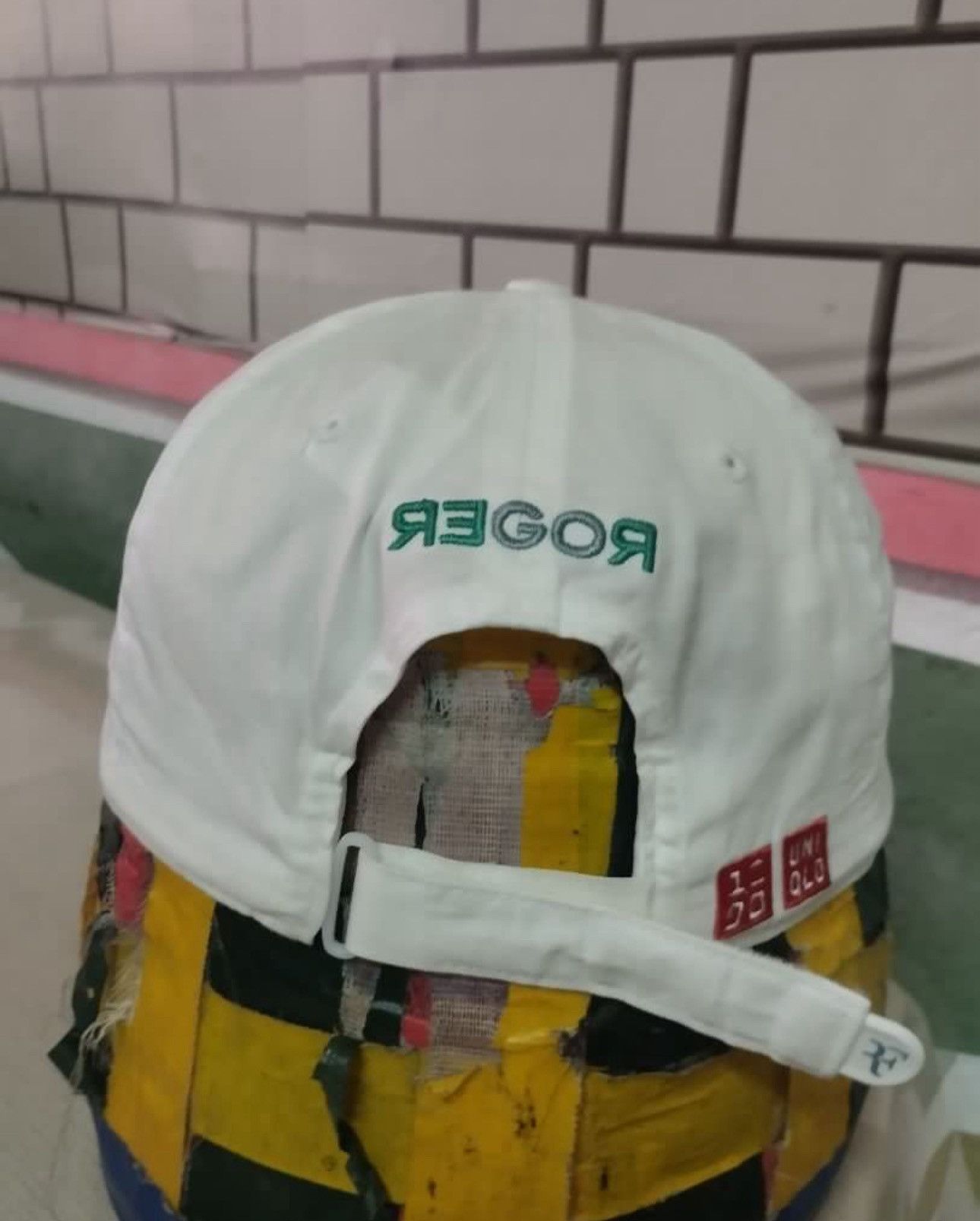 Uniqlo Roger Federer X Uniqlo Embroidered Logo OS Size ONE SIZE - 4 Thumbnail