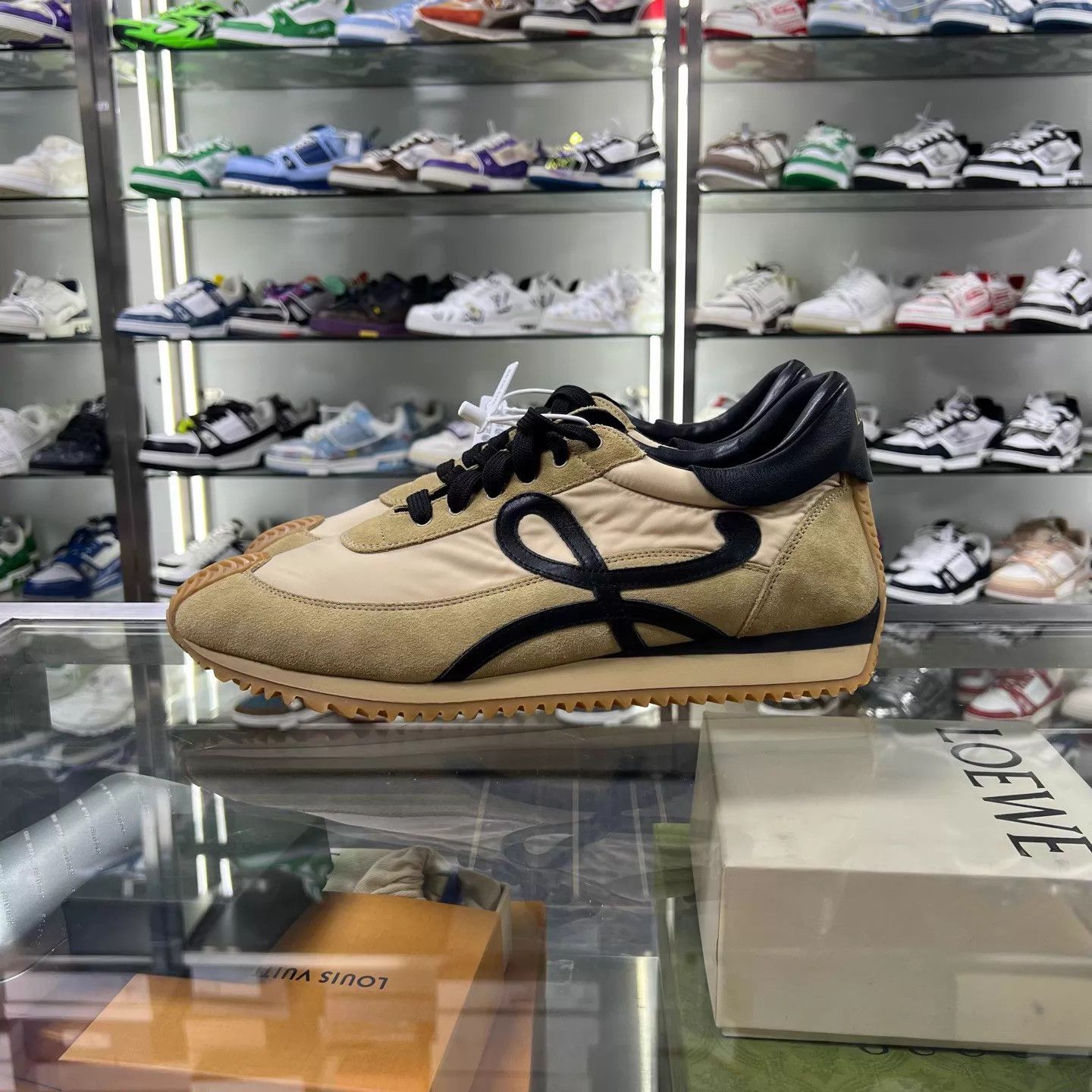 Louis Vuitton LOEWE Flow Runner Suede Brown 44 Size US 11 / EU 44 - 3 Thumbnail