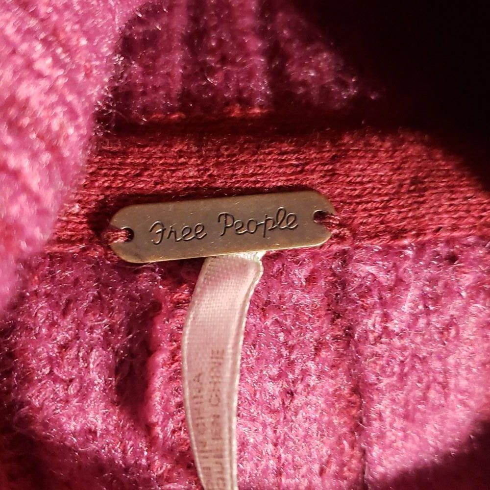 Free People CT775 Free People Ladies Burgundy Heavy Cowl Neck Sweater Size S / US 4 / IT 40 - 6 Thumbnail