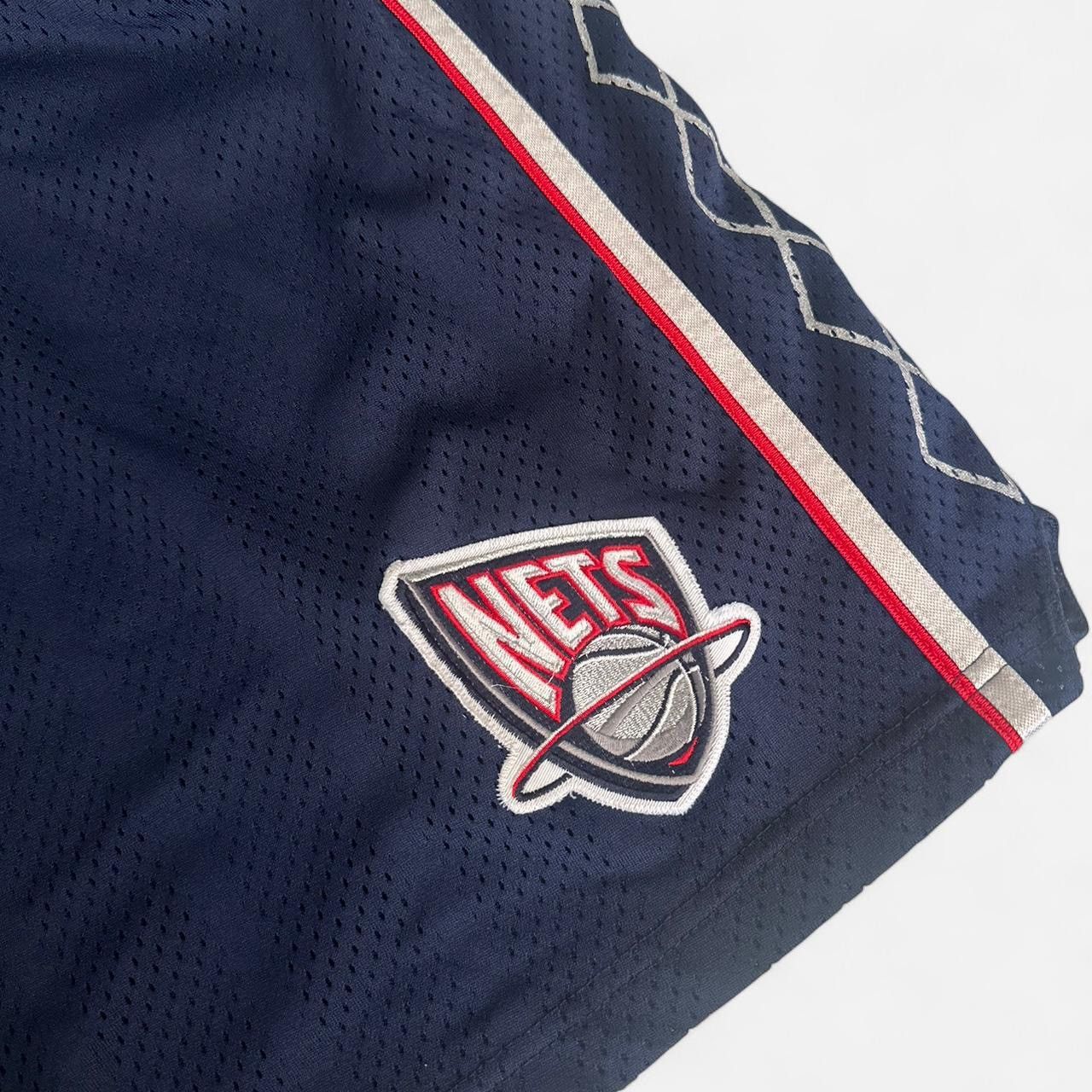 Reebok Vintage Reebok Nets team issue shorts Size US 36 / EU 52 - 2 Thumbnail