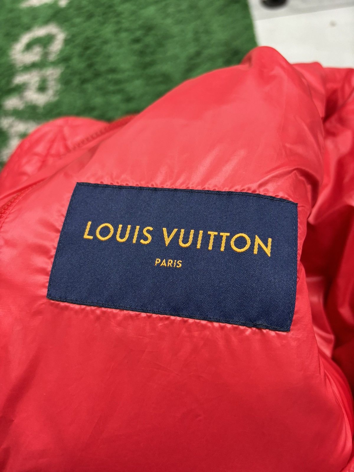 Louis Vuitton Louis Vuitton Red Monogram puffer Jacker Red 46 Size US S / EU 44-46 / 1 - 7 Thumbnail