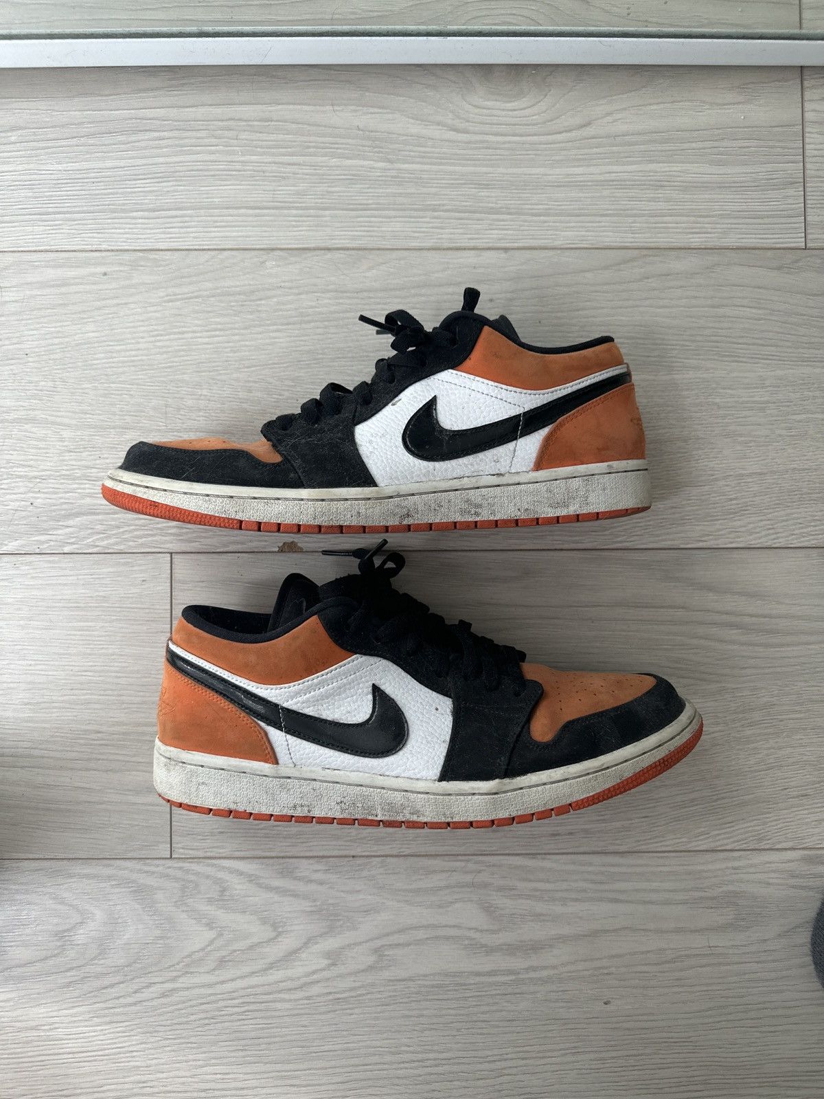 Jordan Brand Shattered Backboard Low Top Size US 12 / EU 45 - 1 Thumbnail