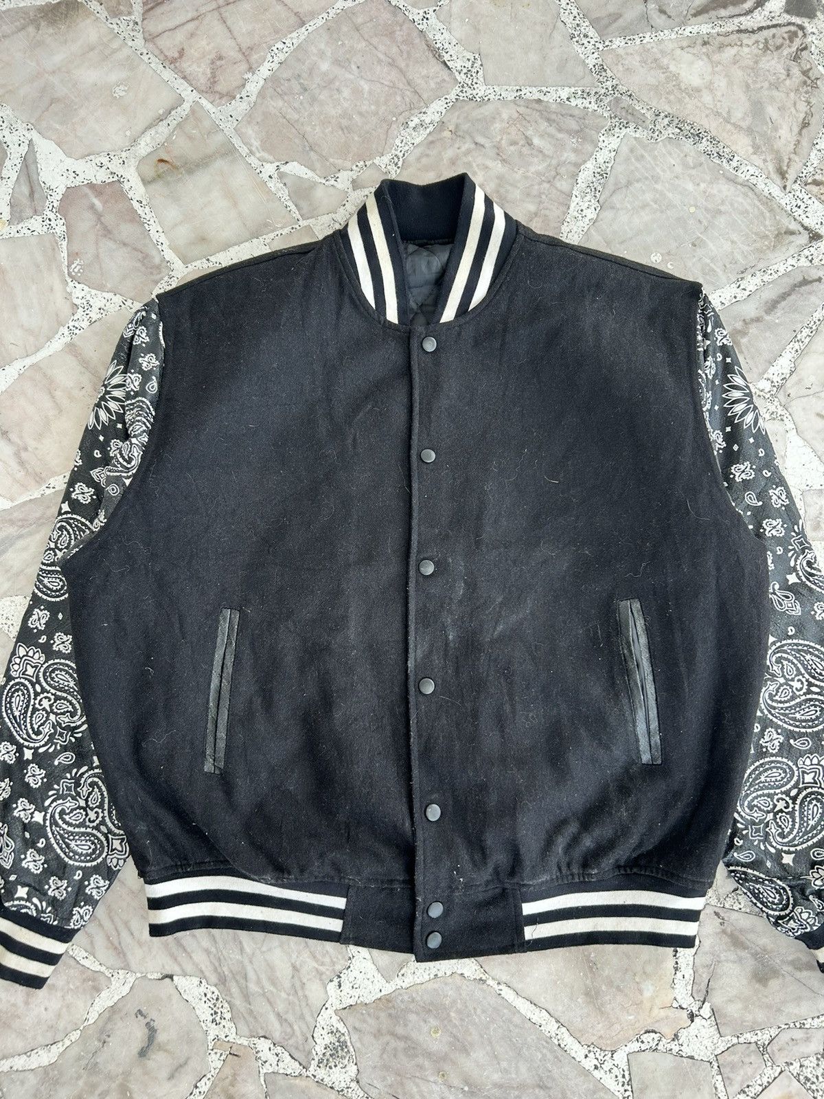 Japanese Brand Leather paisley bomber jacket y2k Size US L / EU 52-54 / 3 - 4 Thumbnail