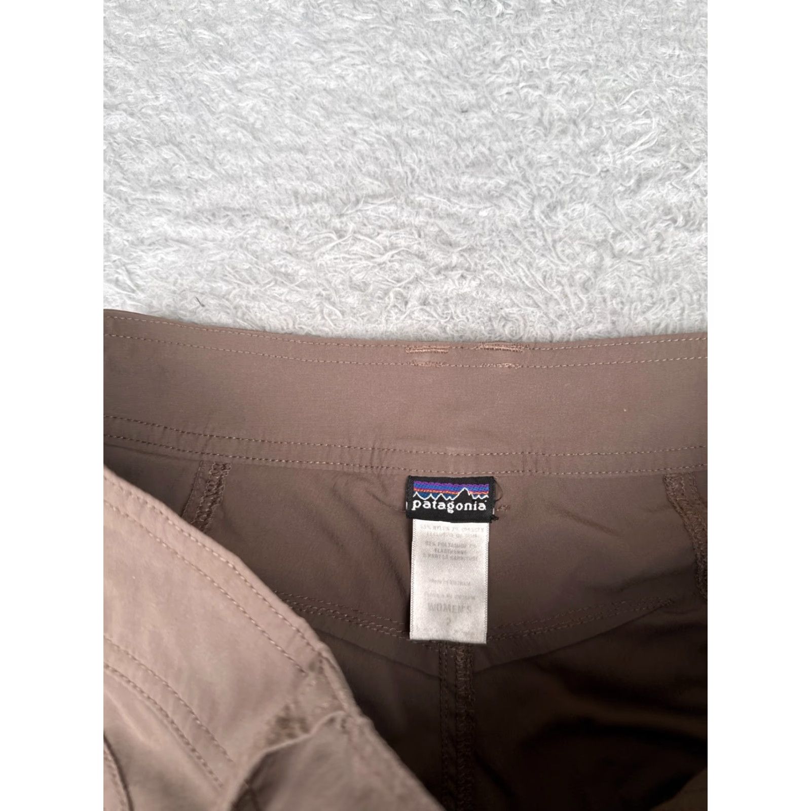 Patagonia Patagonia Shorts Women Brown Solimar Nylon Cargo 28x15 UPF 30 2 Solimar Shorts Cargo Activewear Casual Travel Workwear Size 26" / US 2 / IT 38 - 7 Thumbnail