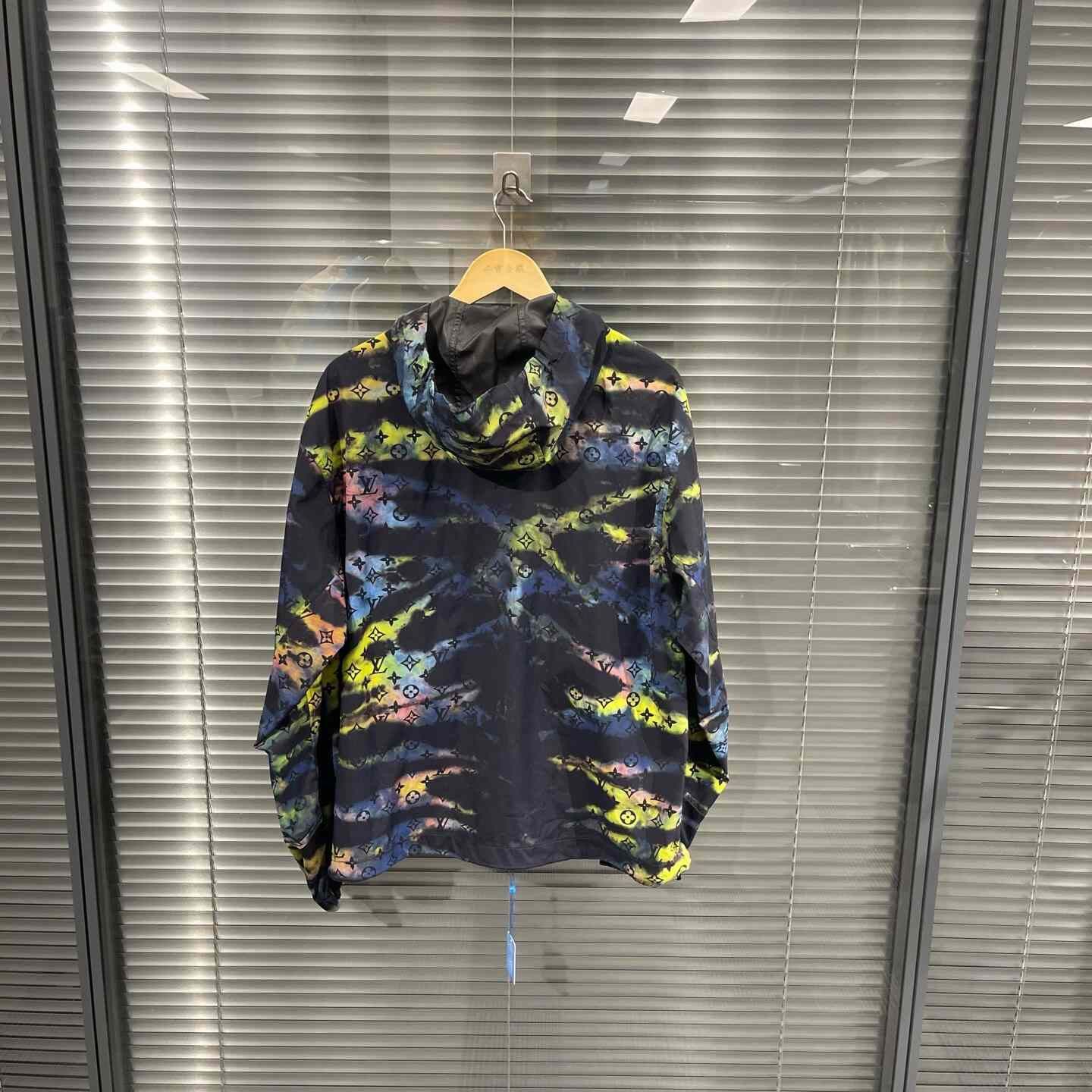 Louis Vuitton Louis Vuitton Multi-Color Watercolor Monogram Hooded Jacket Size US S / EU 44-46 / 1 - 2 Thumbnail