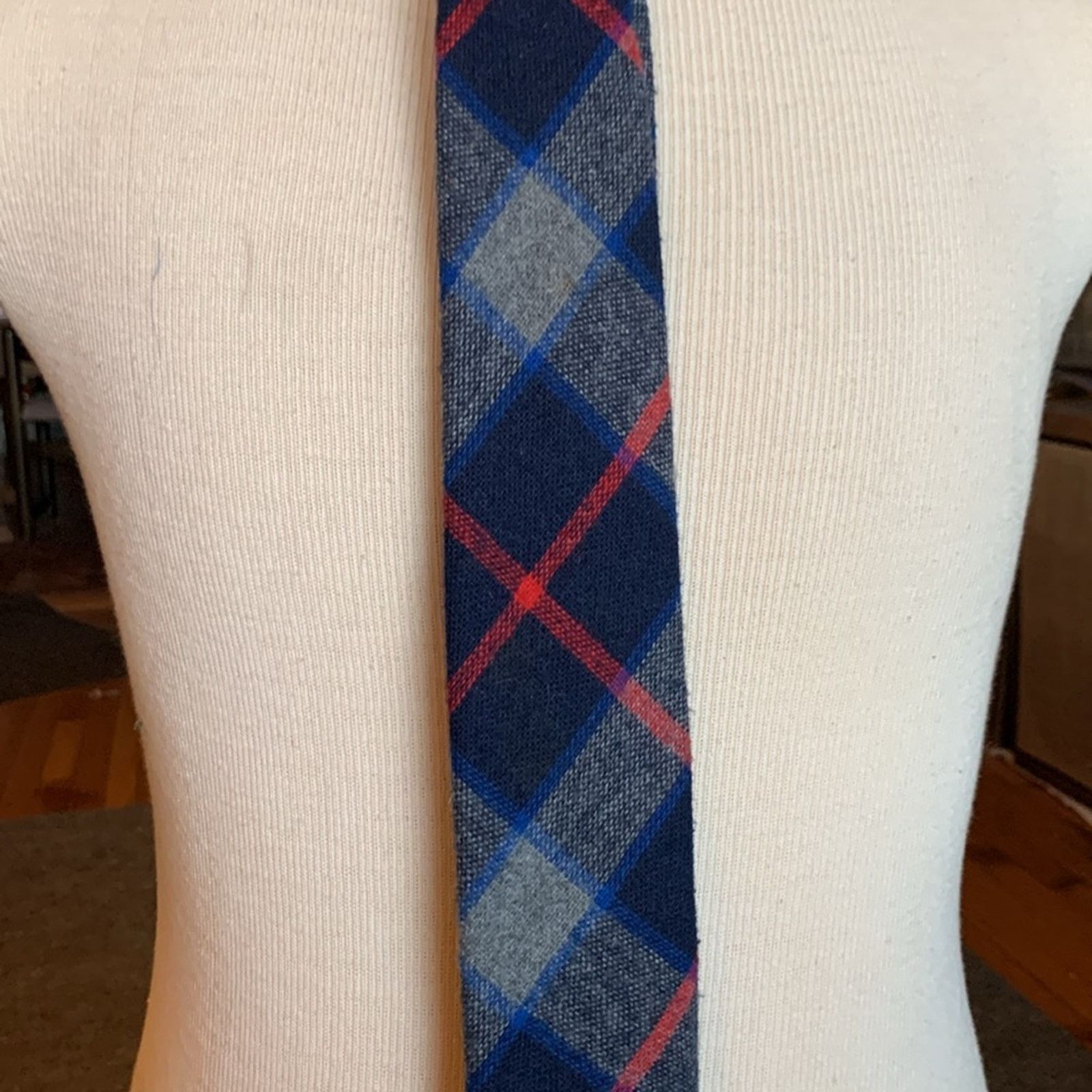 Vintage Scottish tartan clan plaid woven wool necktie Great Britain Size ONE SIZE - 4 Thumbnail
